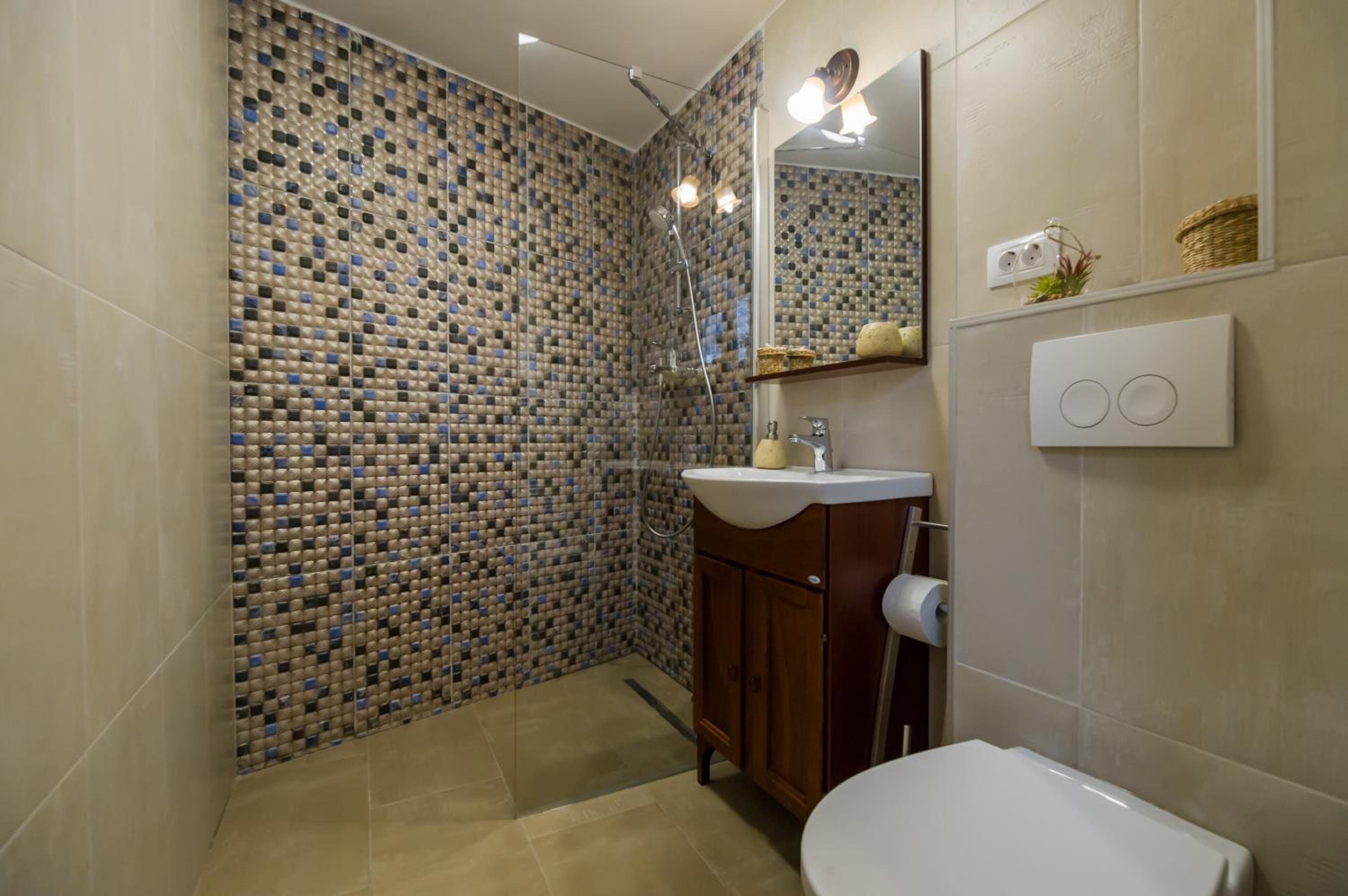 Studio Apartment - Photo 3
