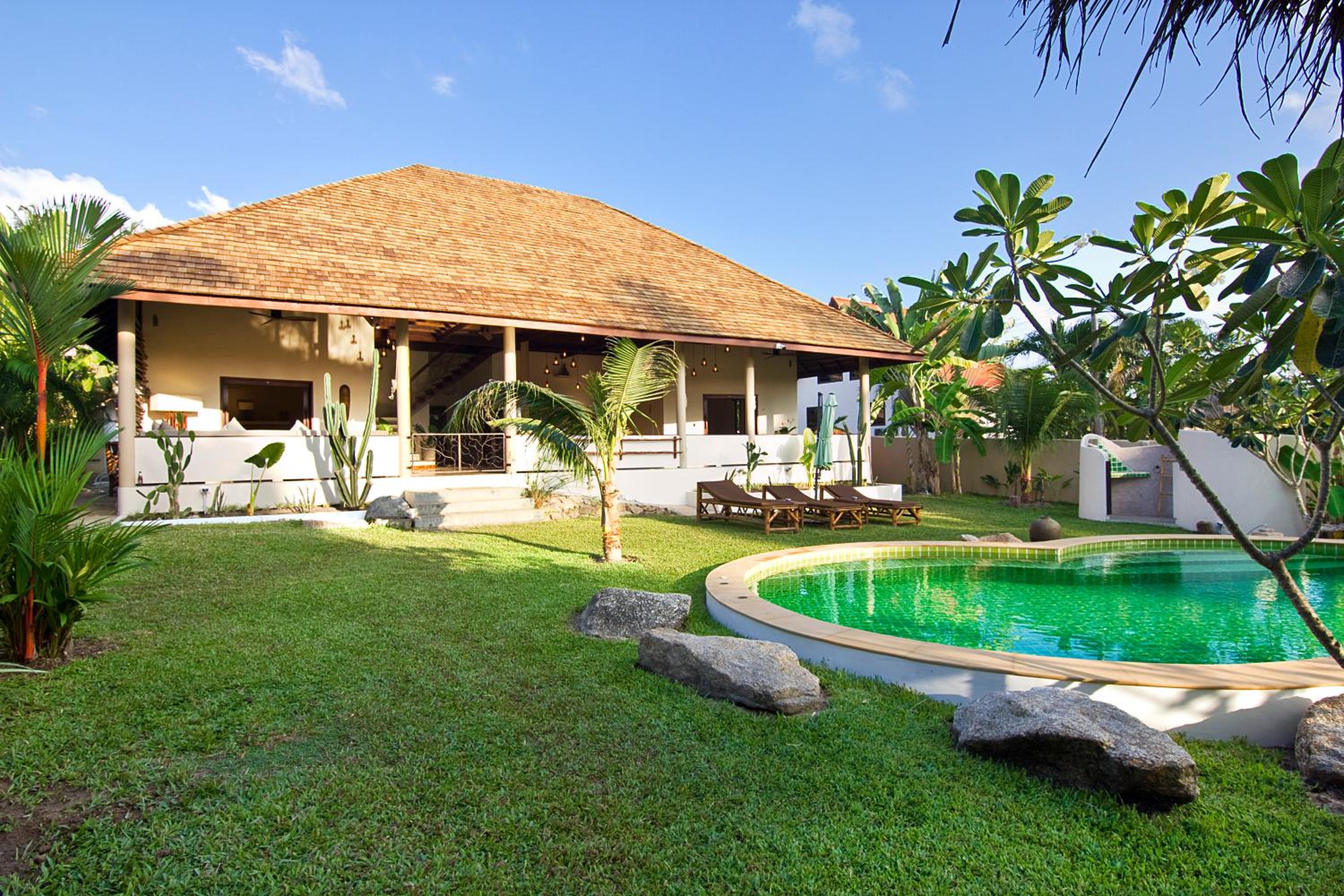 Villa photo 3