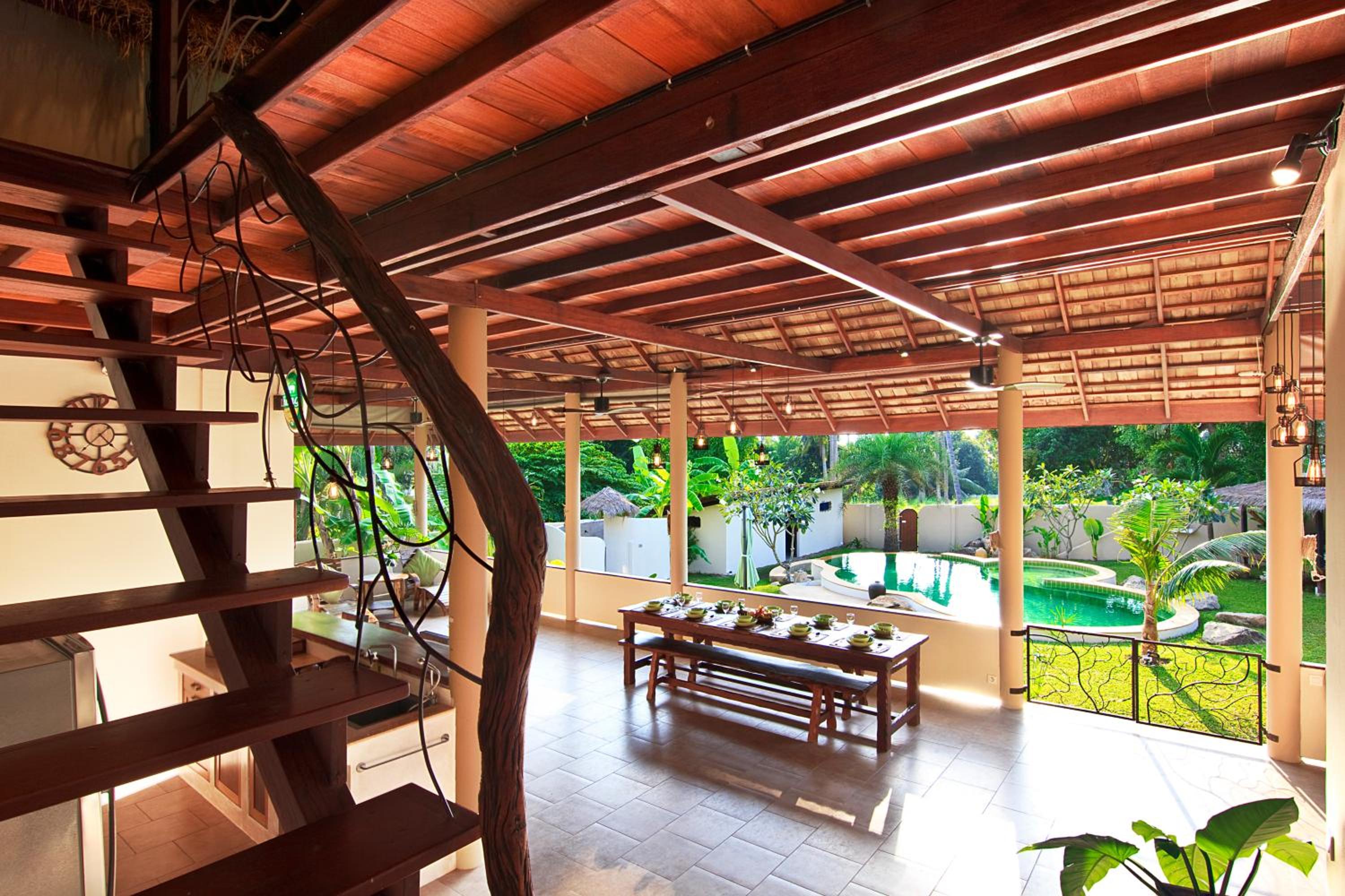 Villa photo 1