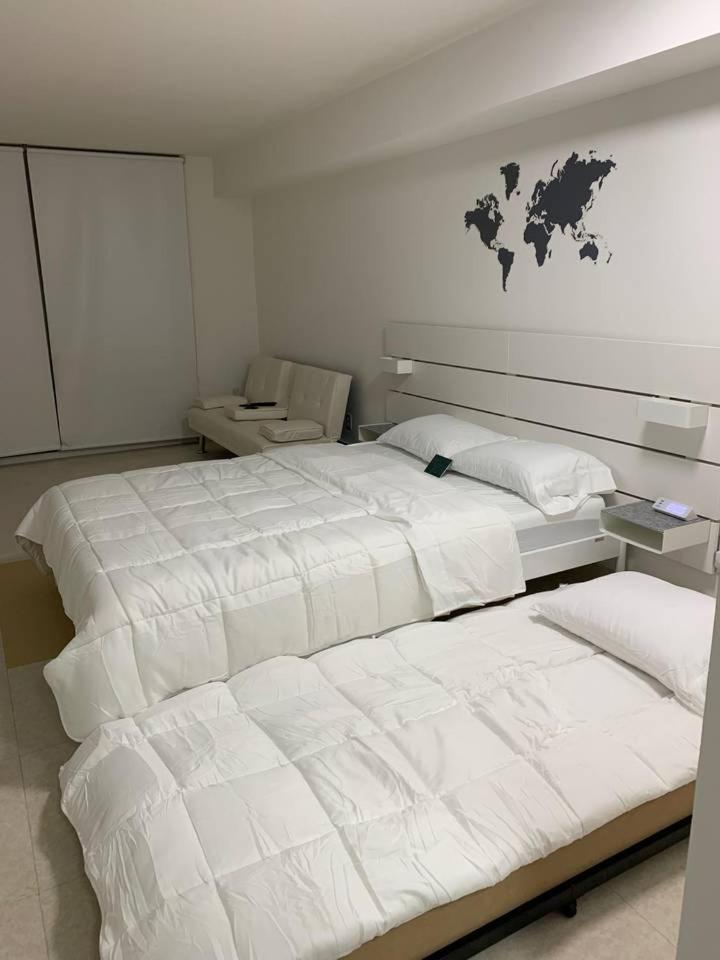 Studio Apartment photo 3