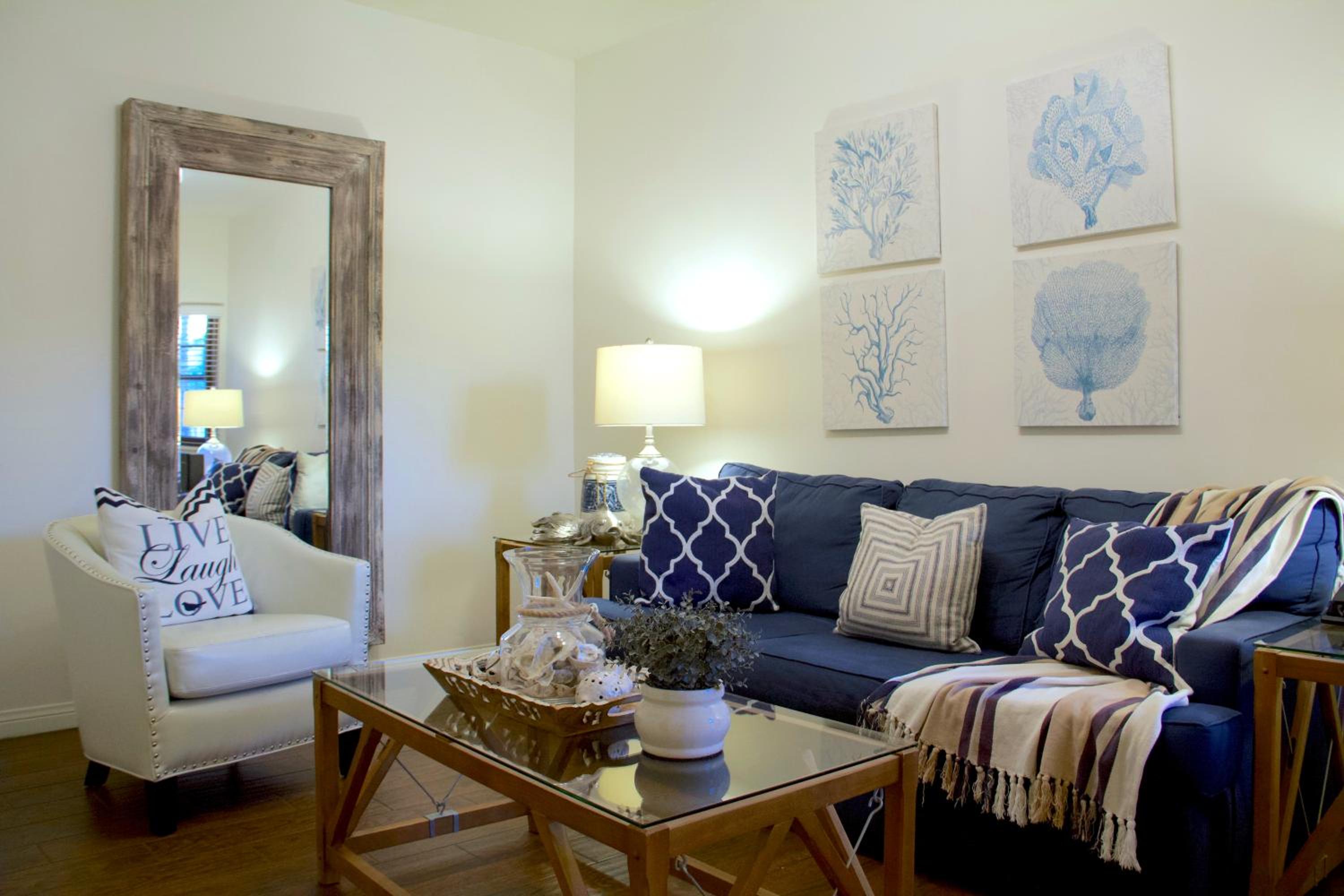 One-Bedroom Suite - Photo 1