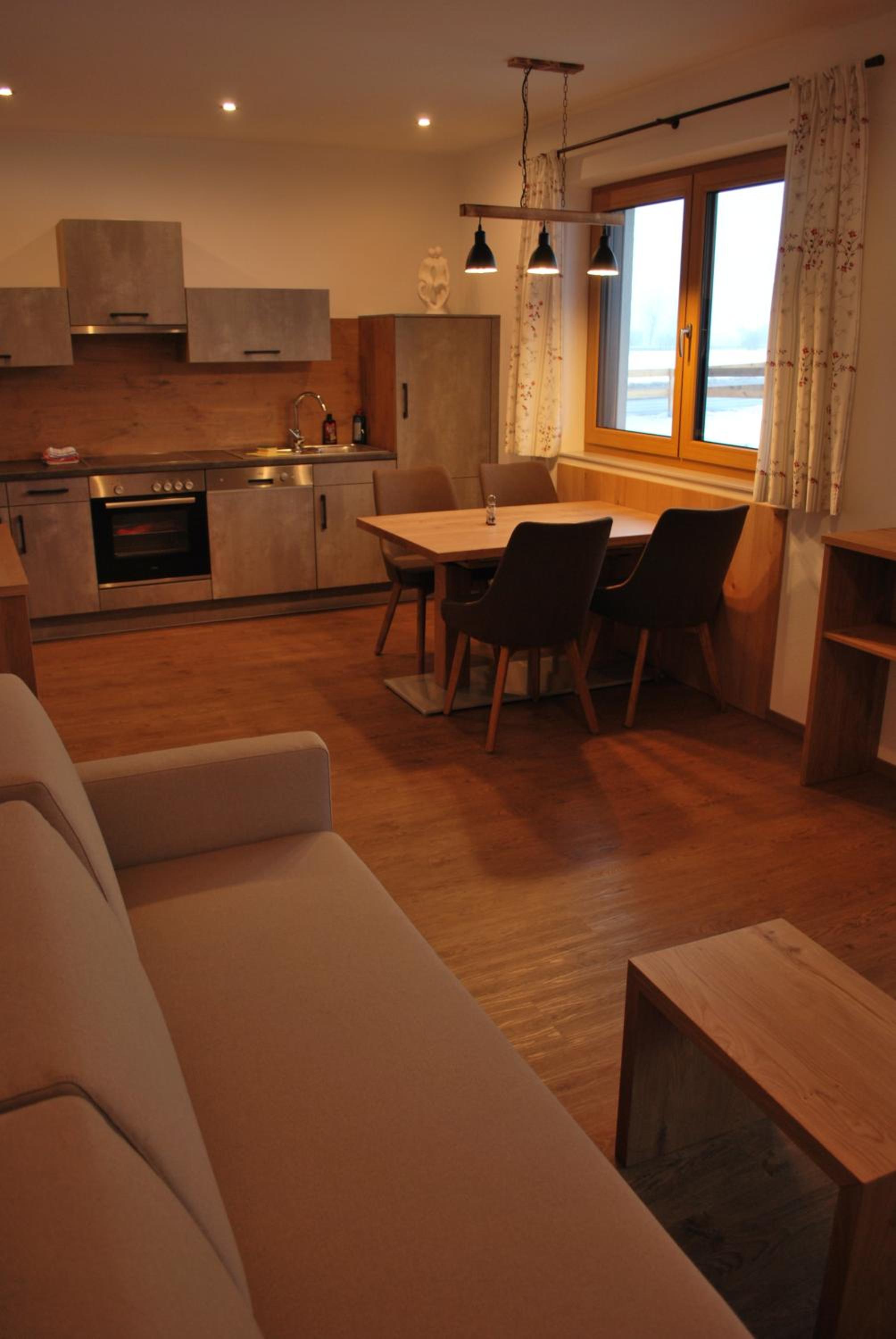One-Bedroom Suite - Photo 2