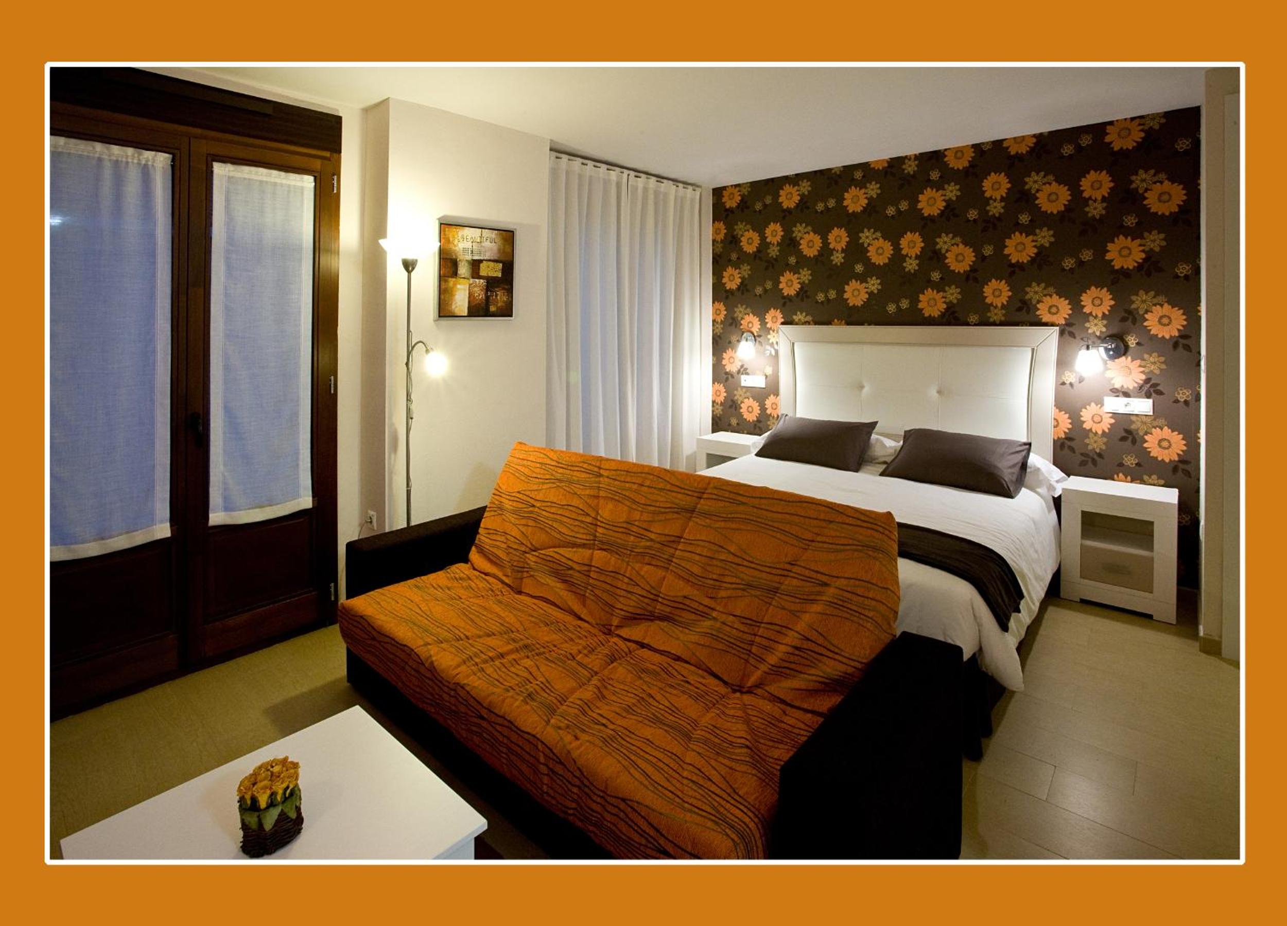 Superior One-Bedroom Apartment - Photo 9
