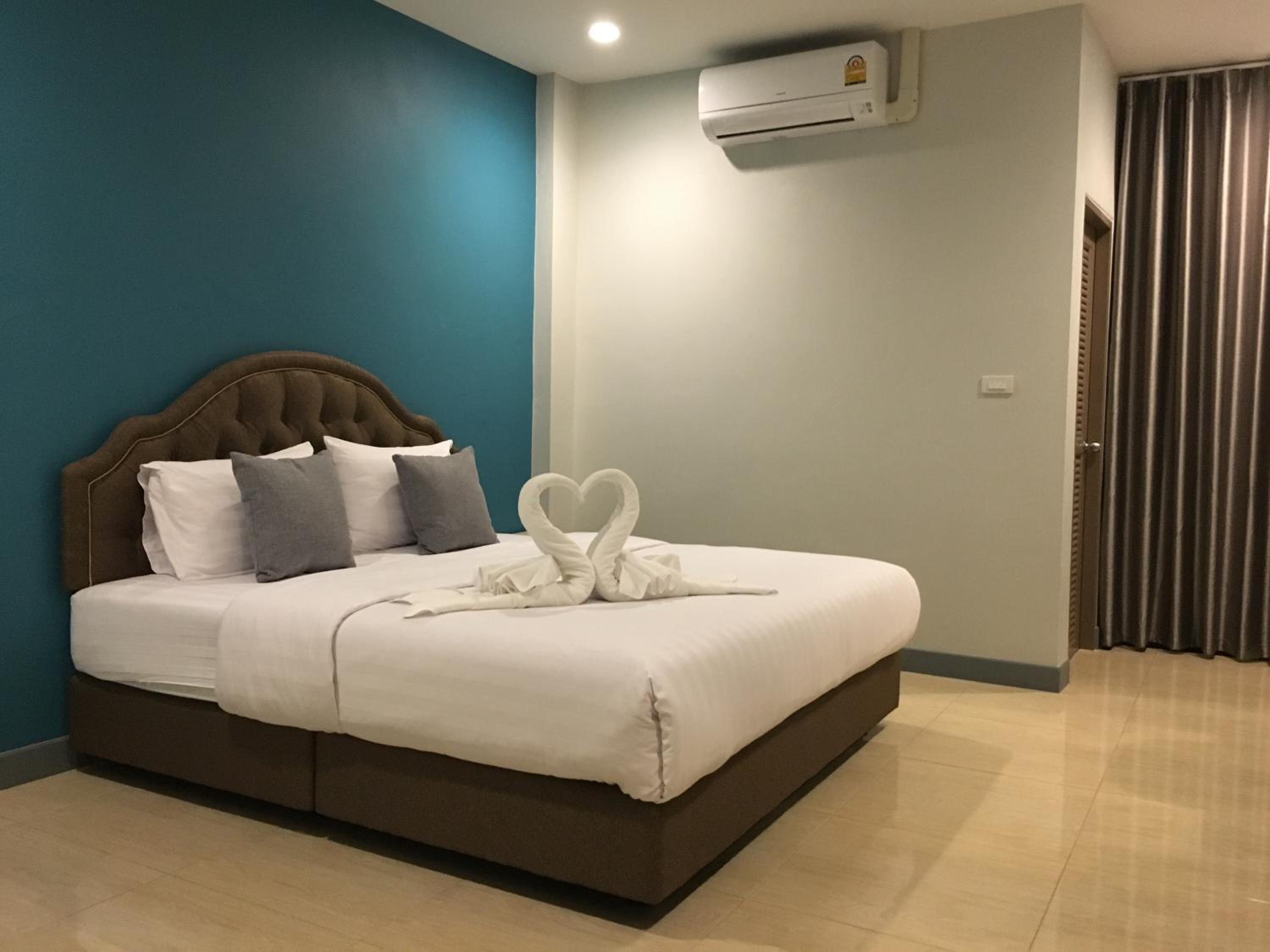 Standard Double Room - Photo 7