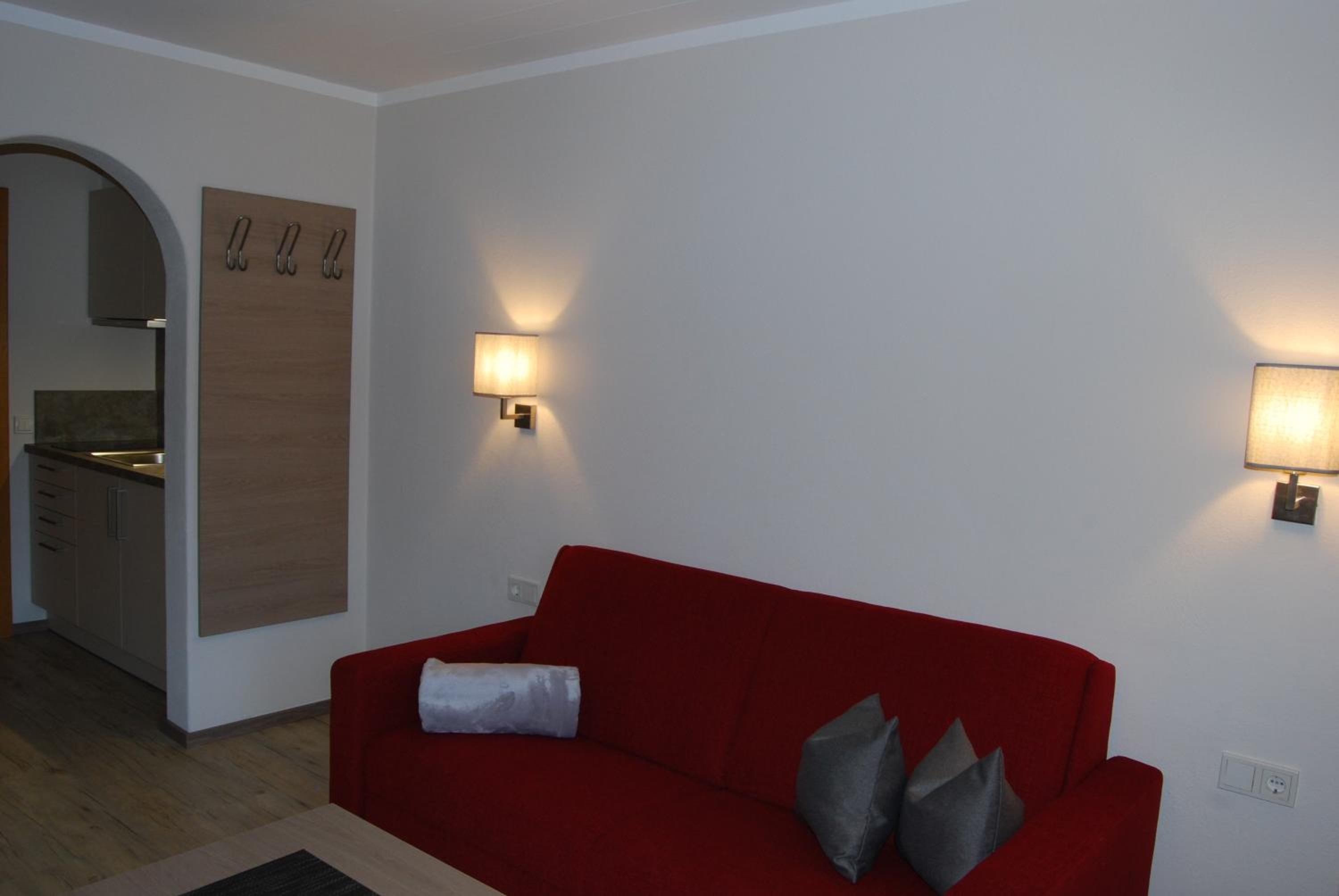 Apartment with Balcony and Mountain View - Photo 2