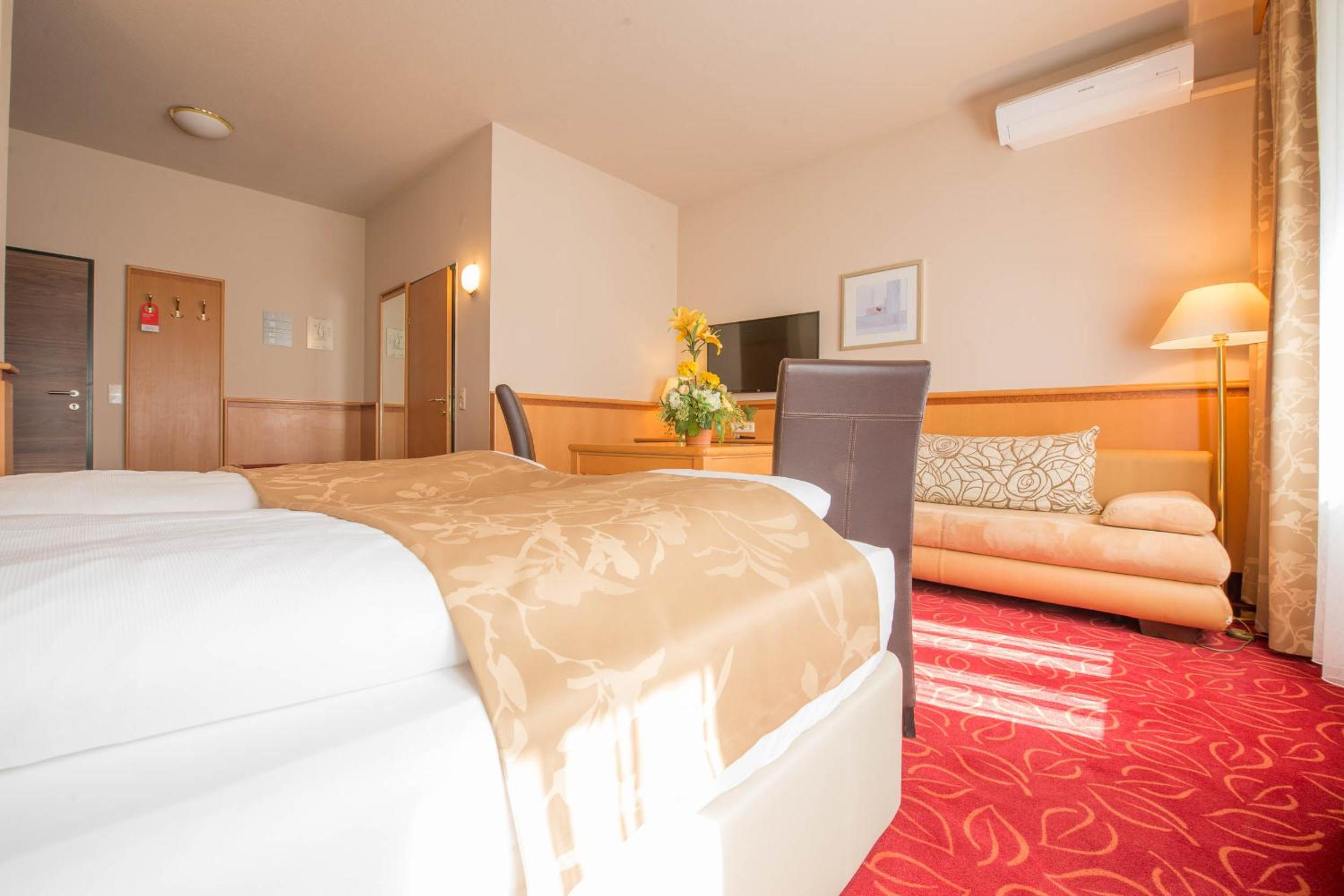 Comfort Double Room with Air Condition photo 2