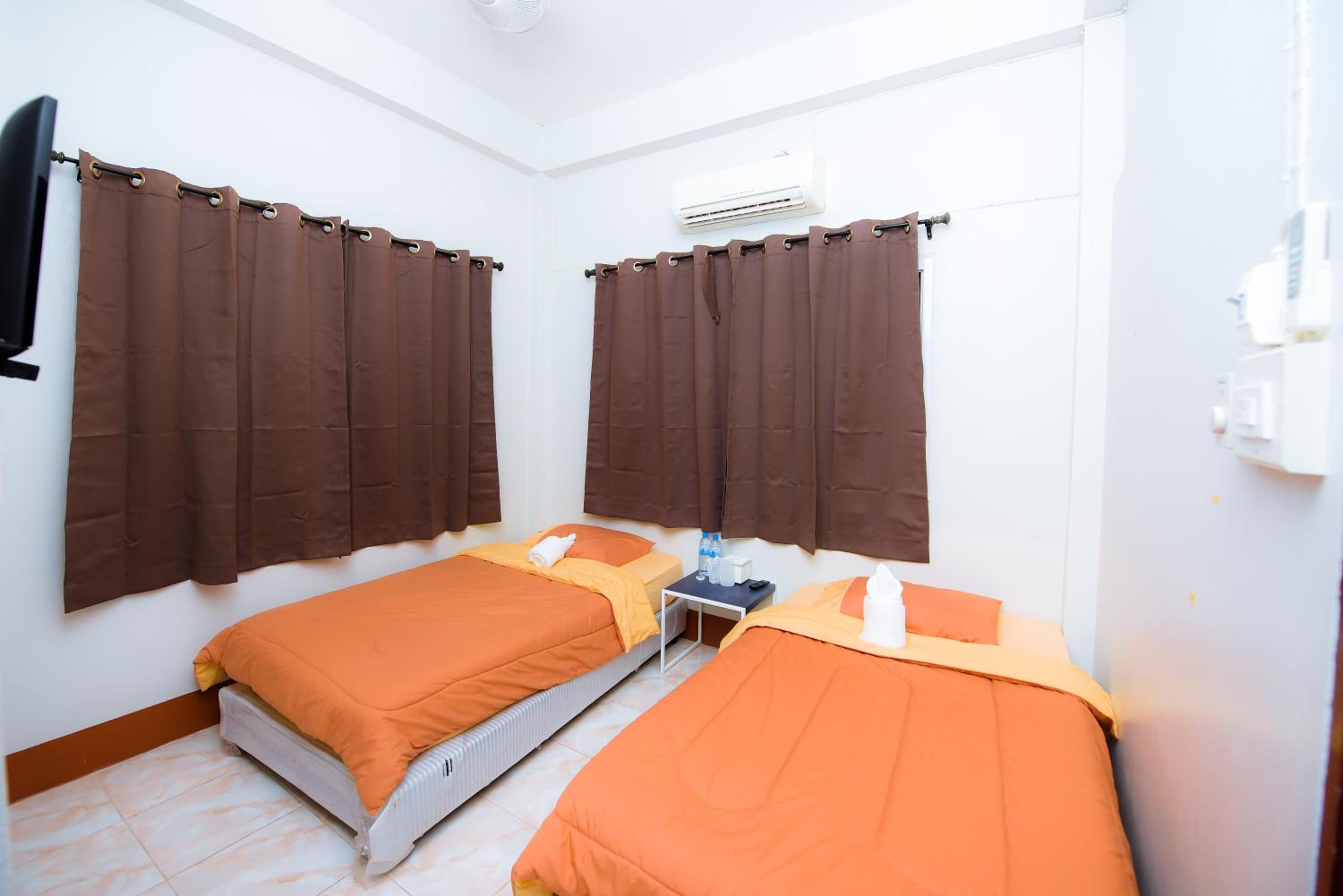 Standard Twin Room photo 1