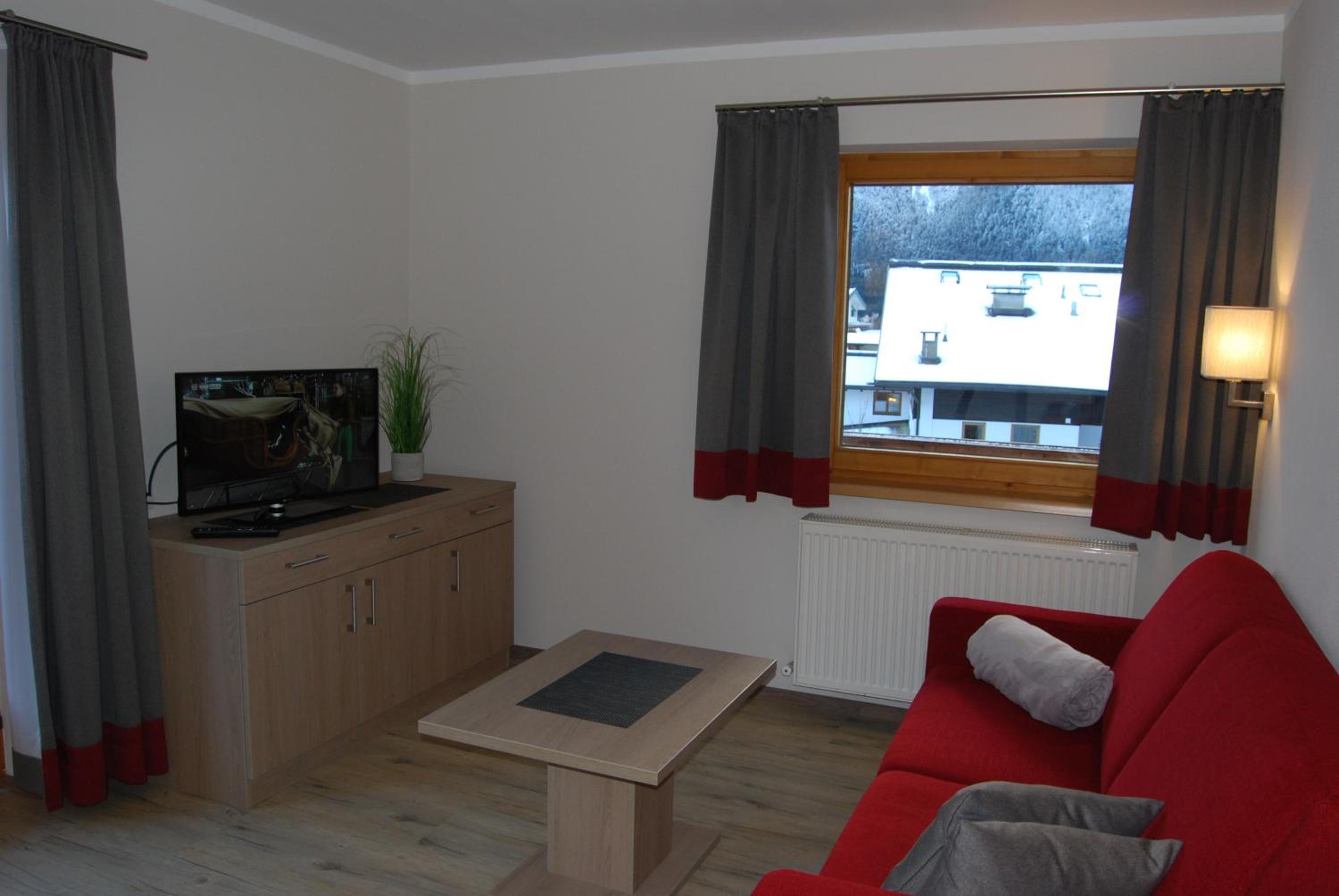 Apartment with Balcony and Mountain View photo 1