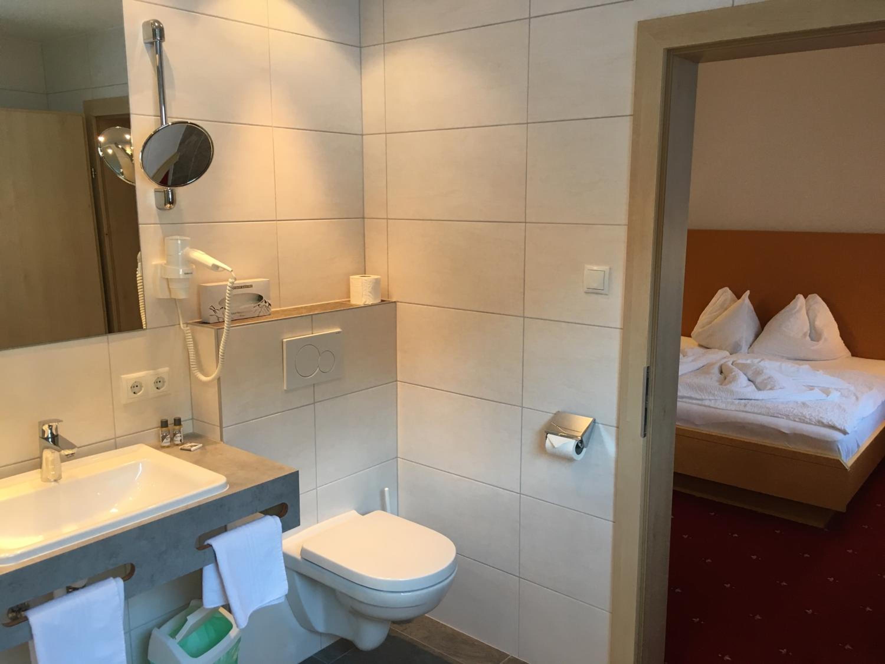 Double Room - Photo 4