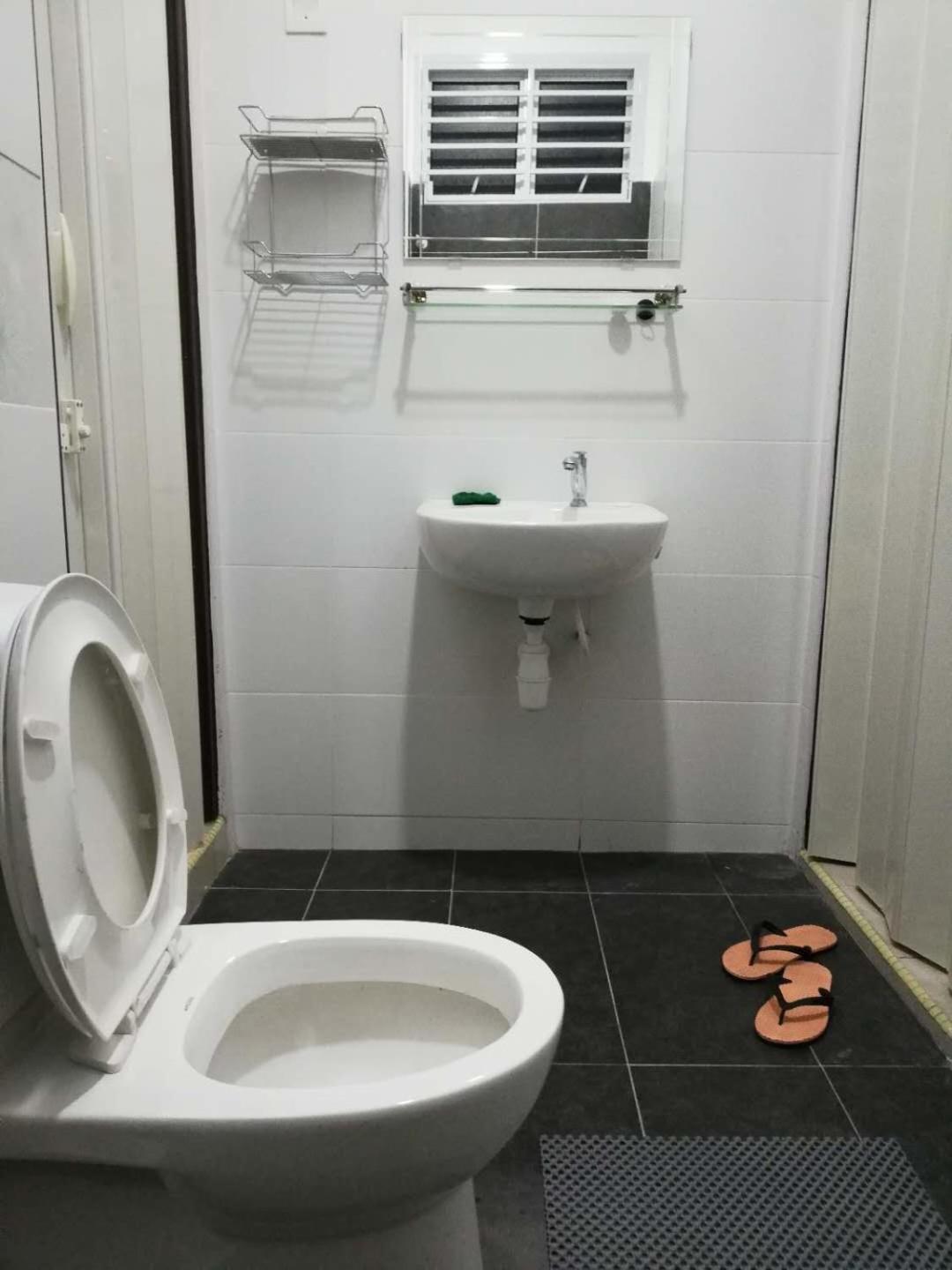 Three-Bedroom House photo 2