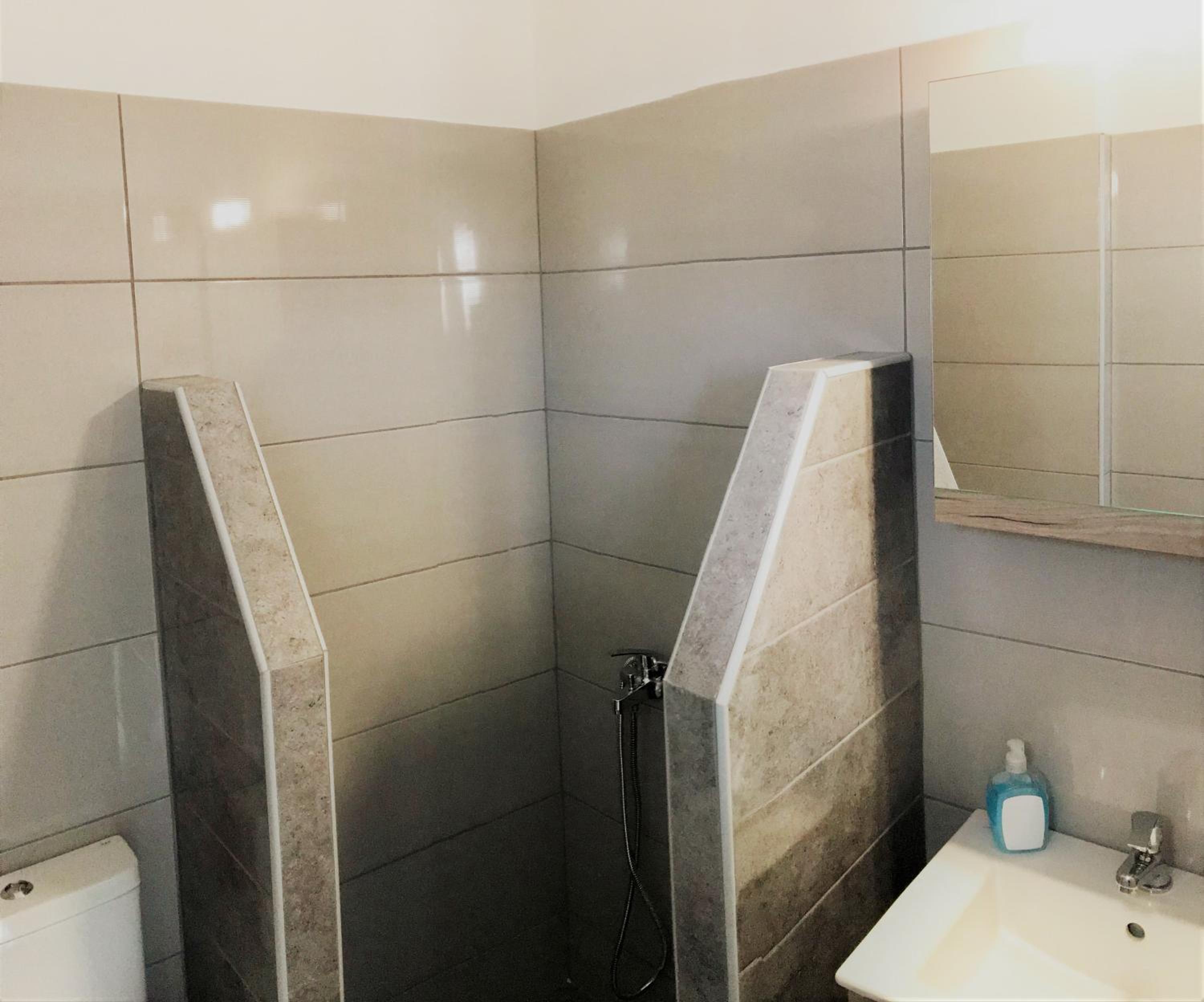 Double or Twin Room - Photo 16