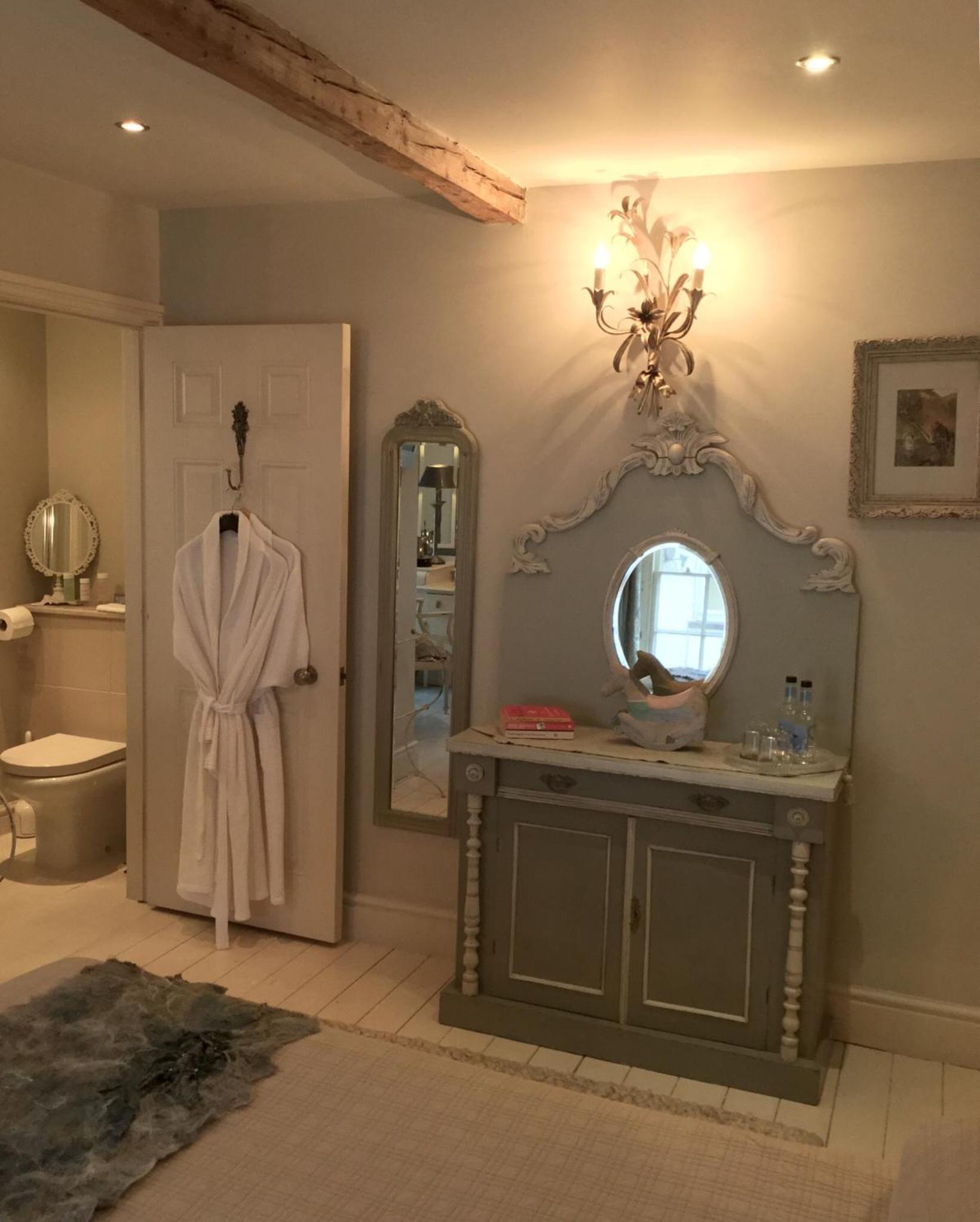 Superior King Room photo 3