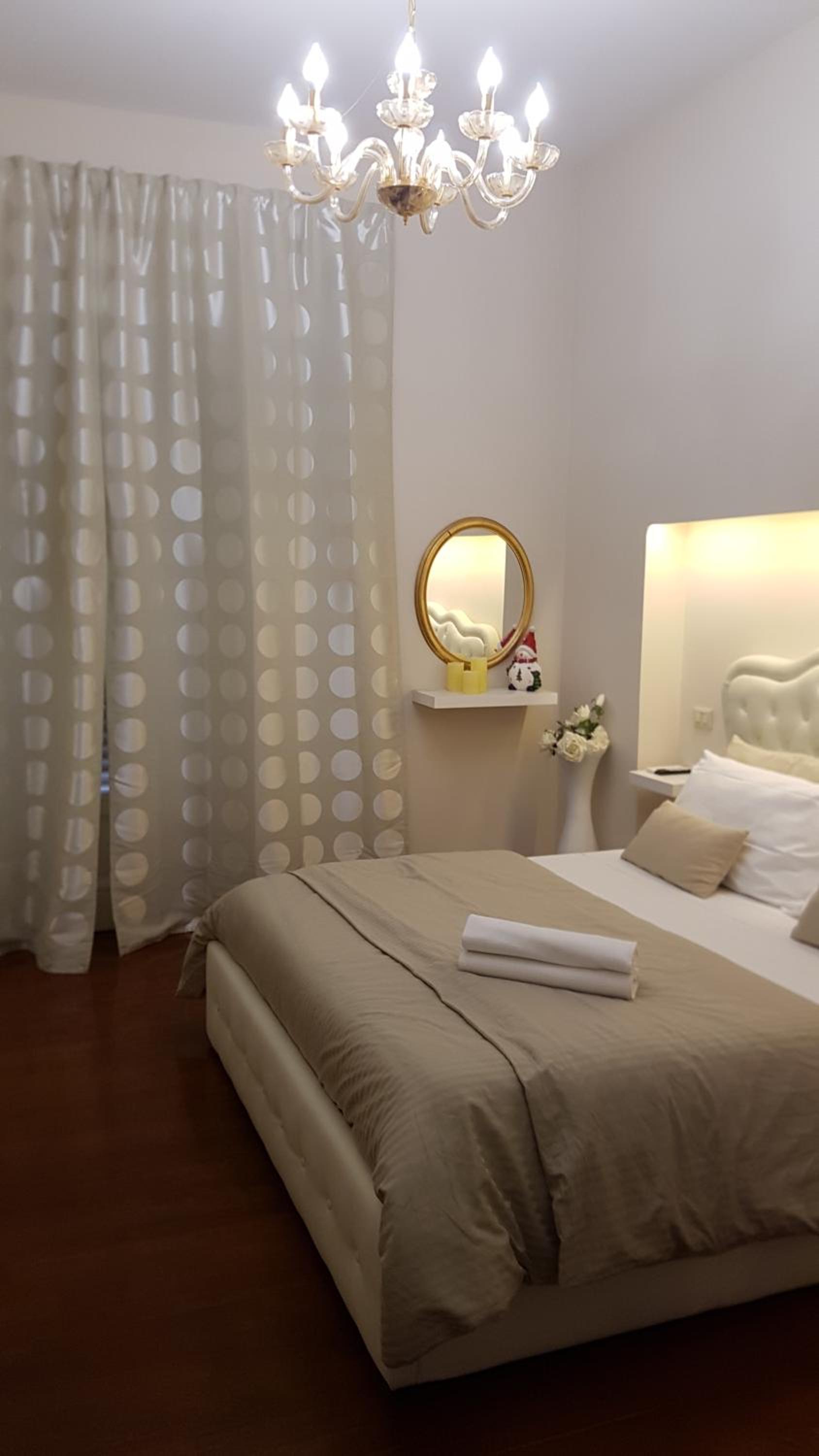 Queen Room with Garden View - Photo 2