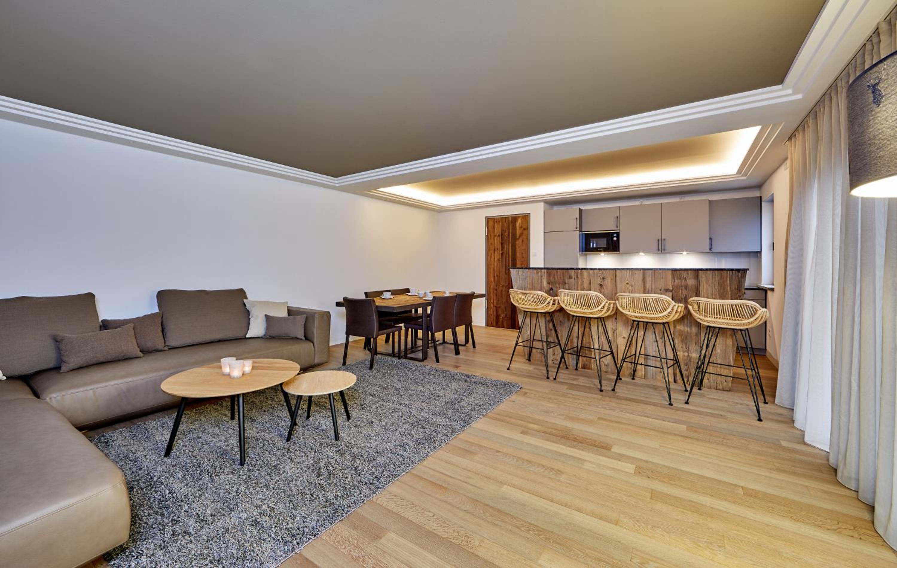 Three-Bedroom Suite photo 2