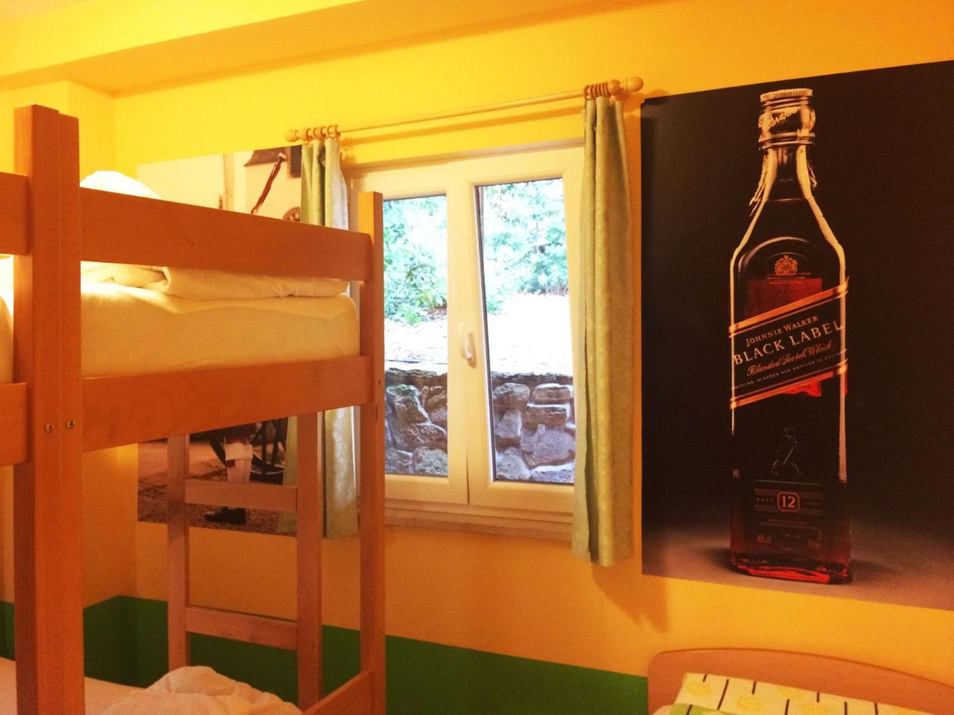 Double or Twin Room with Private Bathroom - Photo 10
