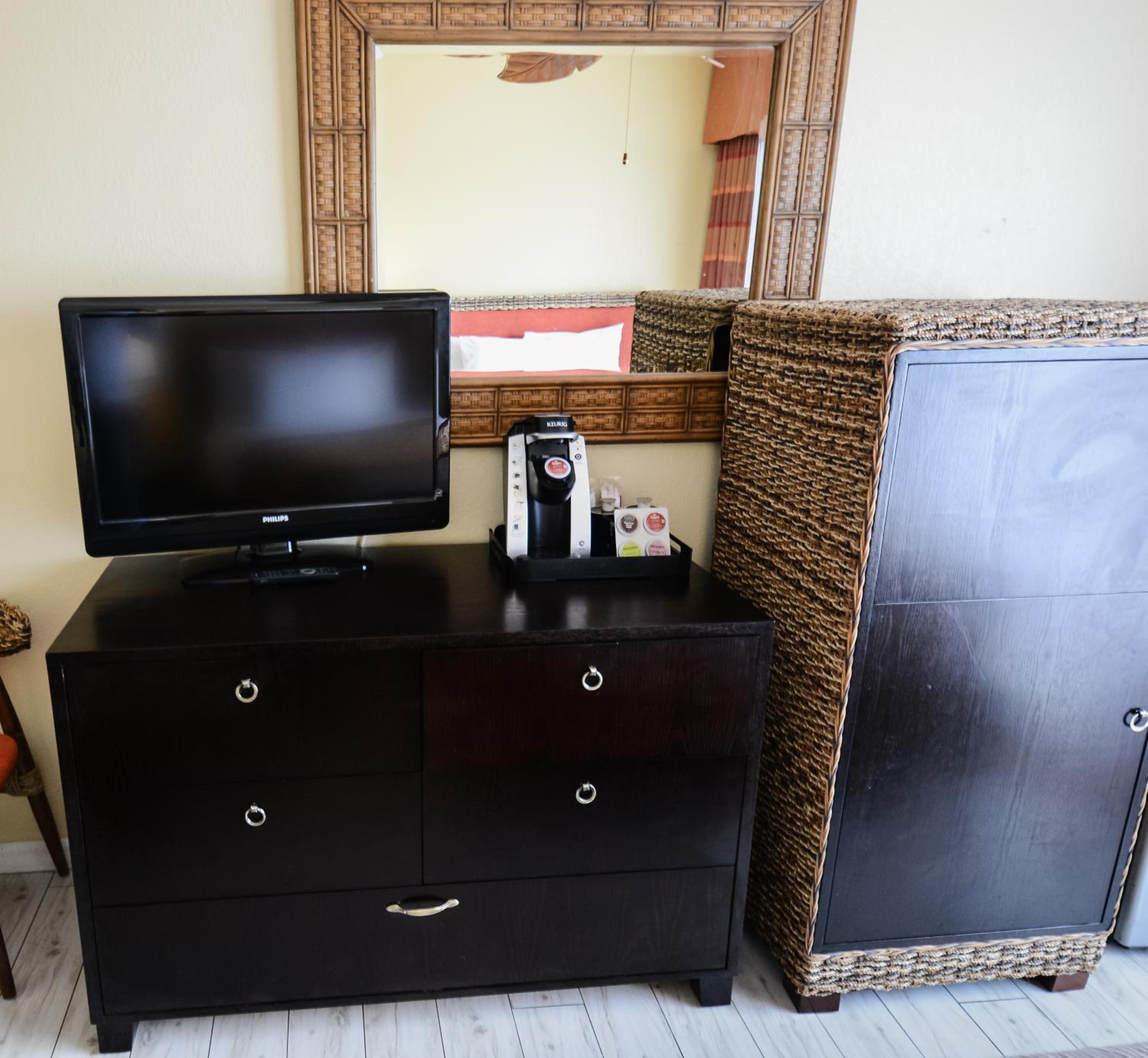 Double Room with Two Double Beds and Sunset View, Balcony - Photo 2