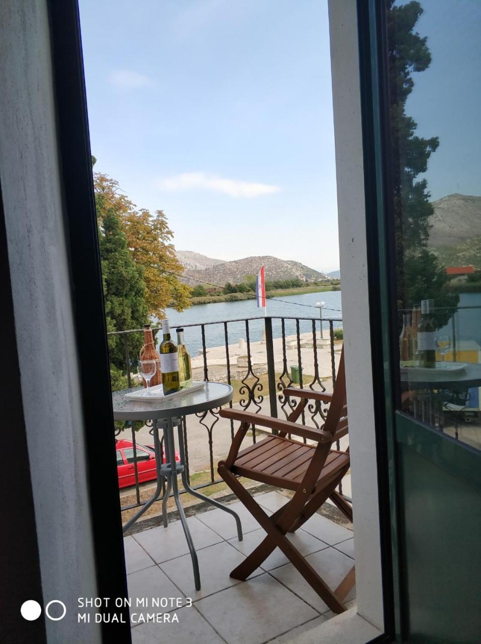 Apartment with Balcony - Photo 19