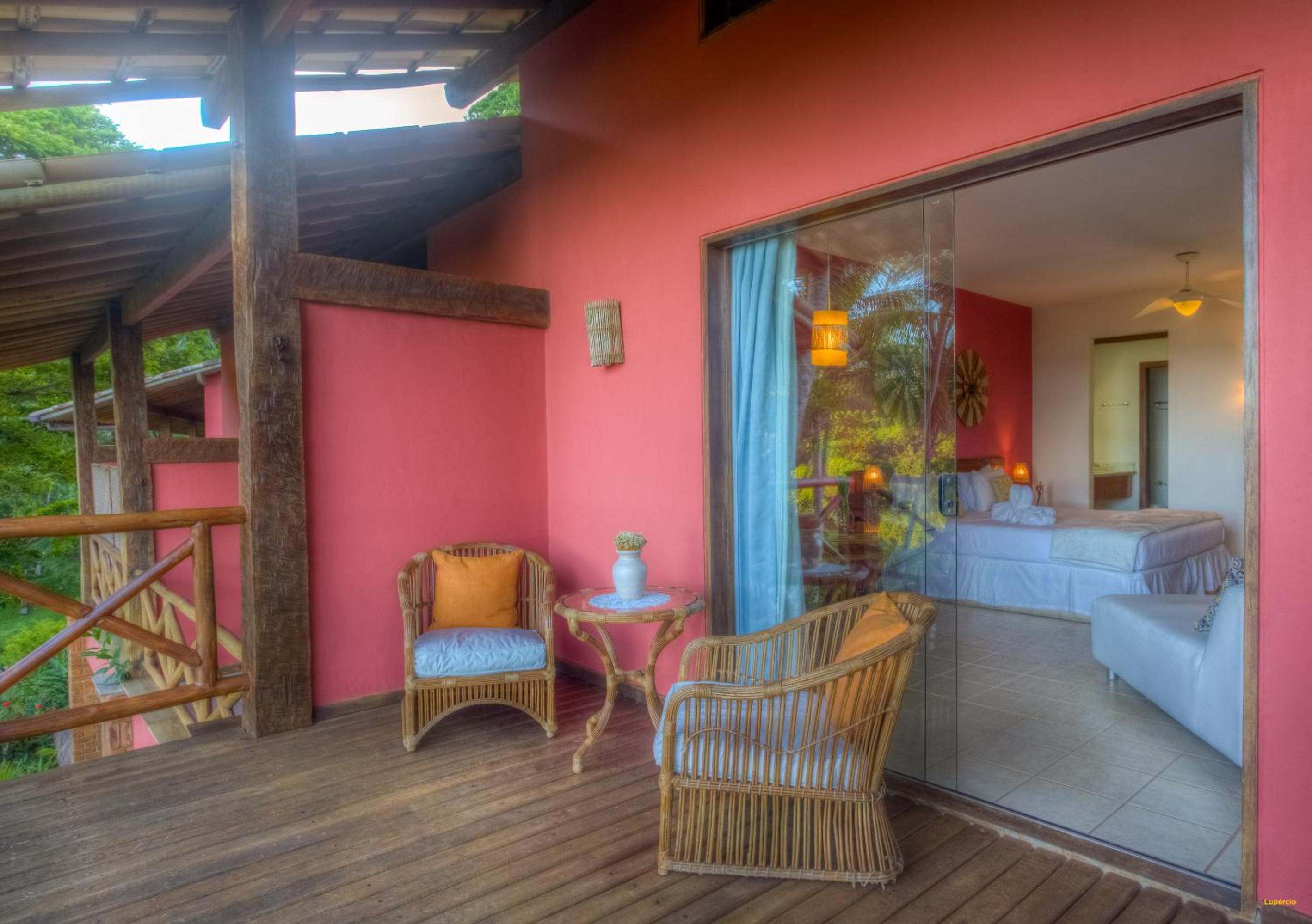 Master Suite with Partial Sea View photo 3