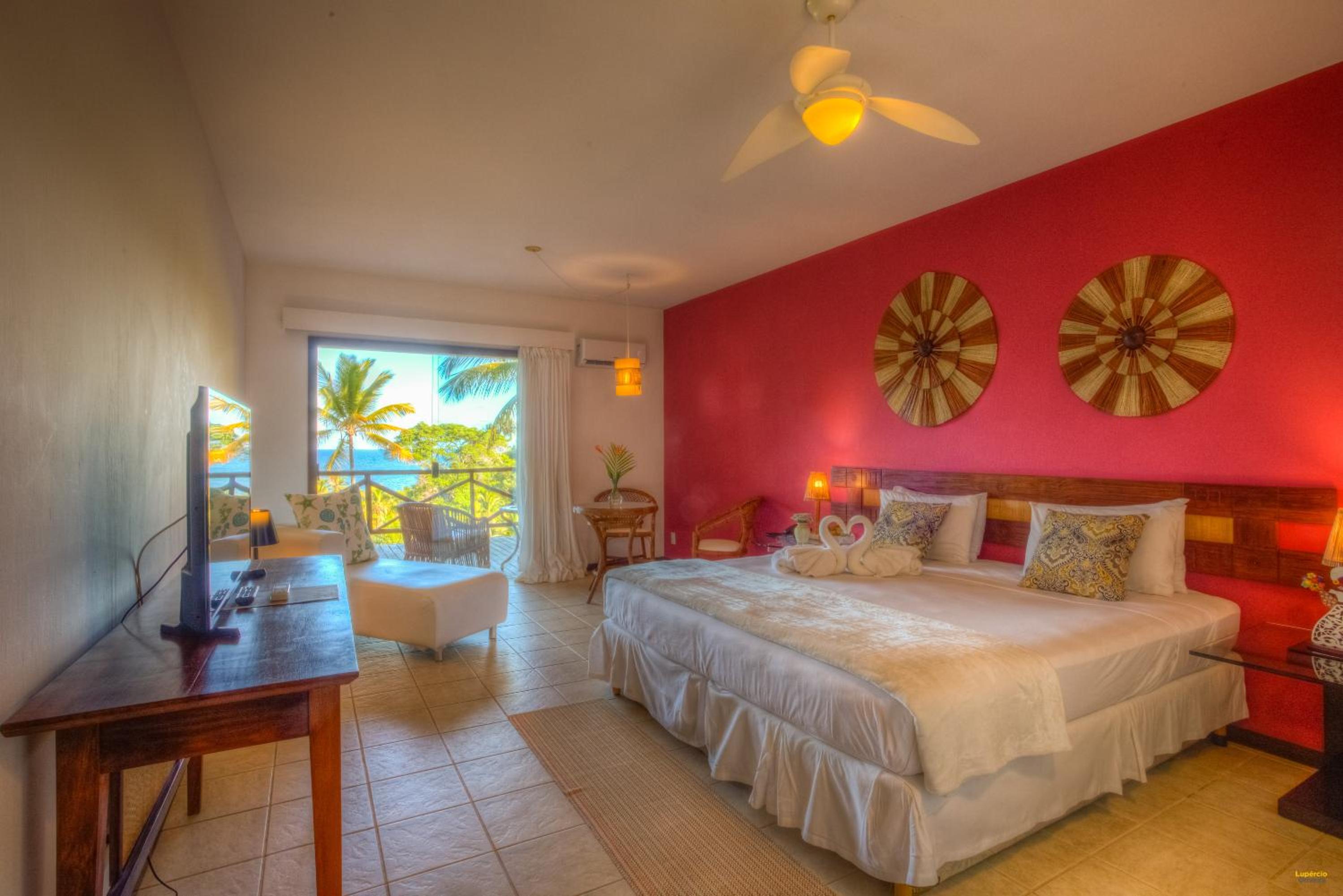 Master Suite with Partial Sea View photo 1