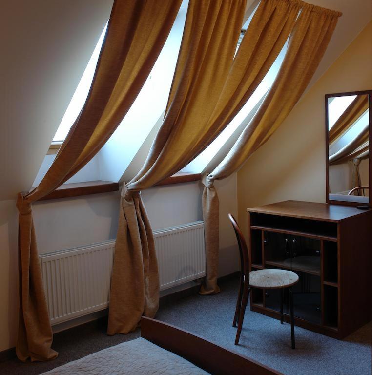 Standard Twin Room photo 3