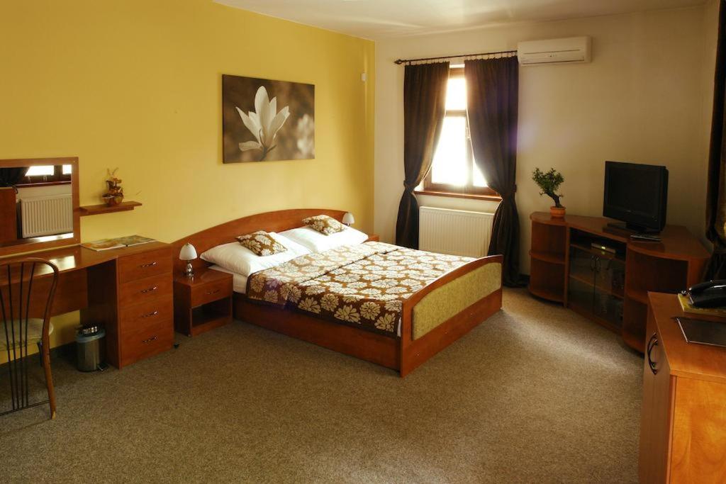 Apartment - Photo 1
