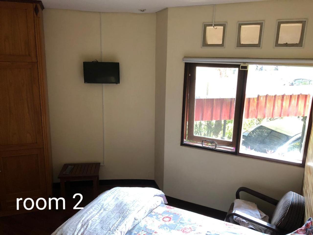 Three-Bedroom Villa - Photo 9