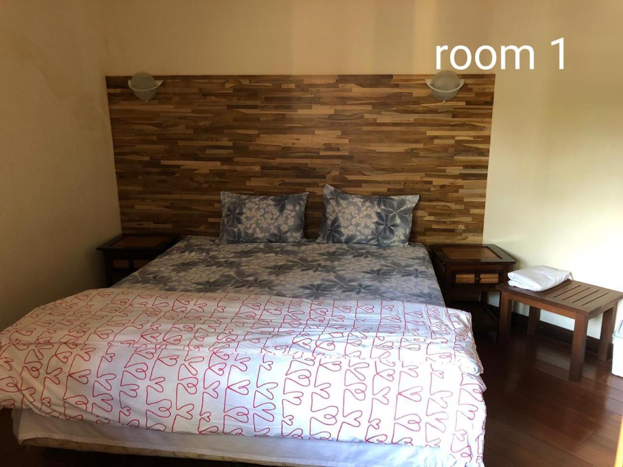 Three-Bedroom Villa - Photo 11