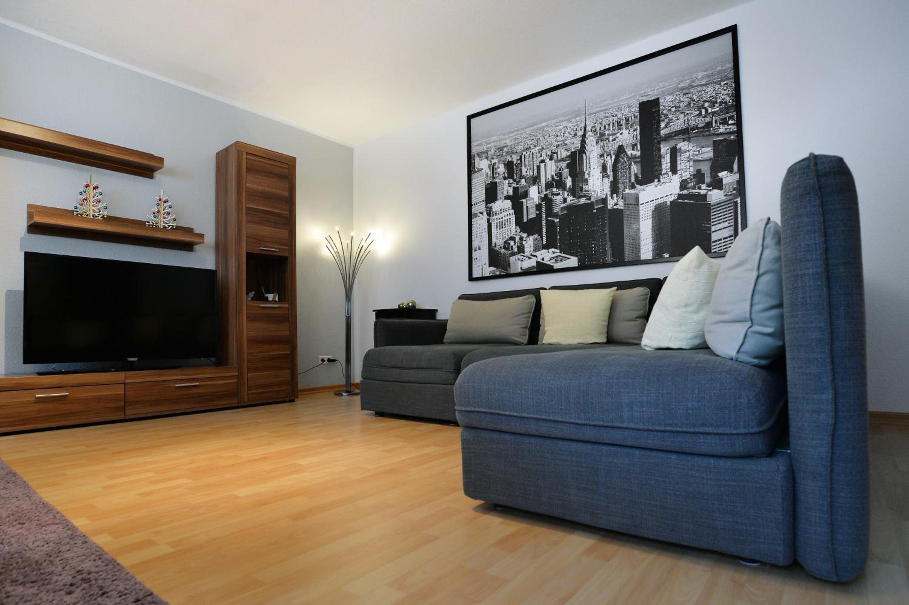 Two-Bedroom Apartment - Photo 8