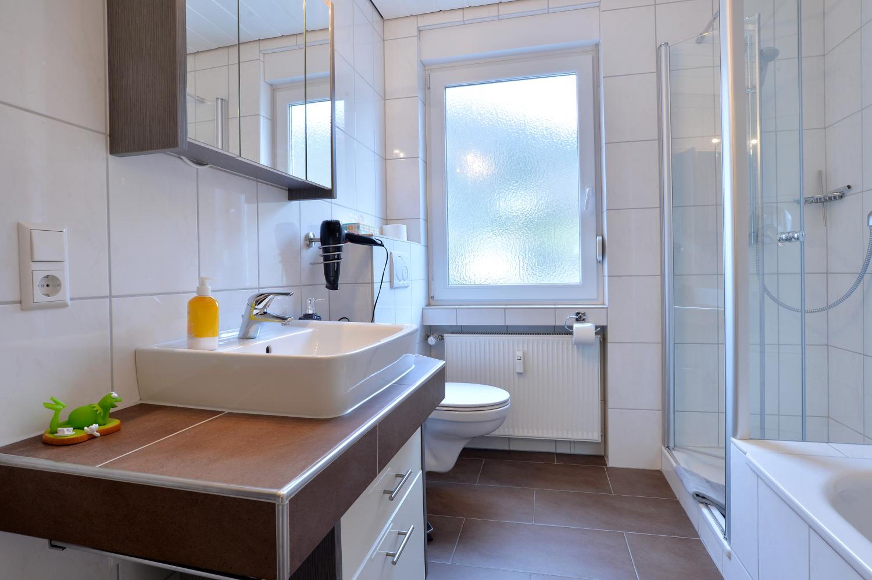 Two-Bedroom Apartment - Photo 10