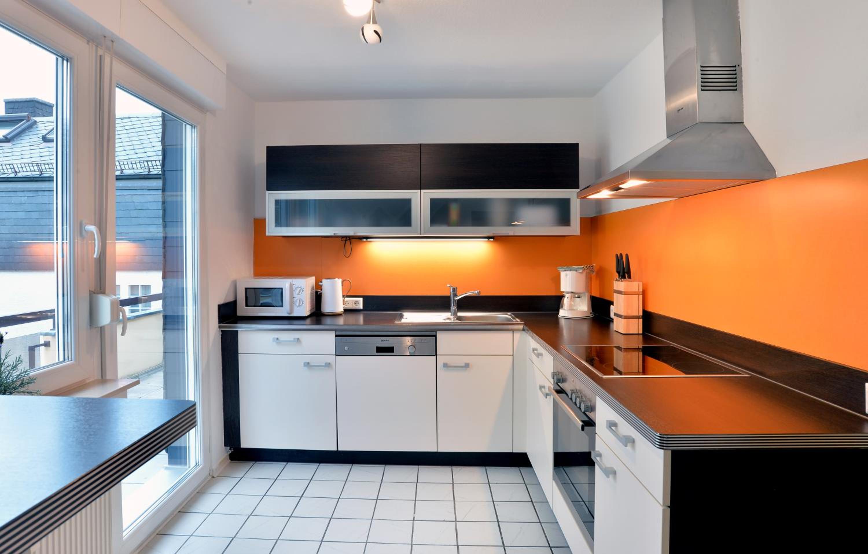Two-Bedroom Apartment - Photo 18