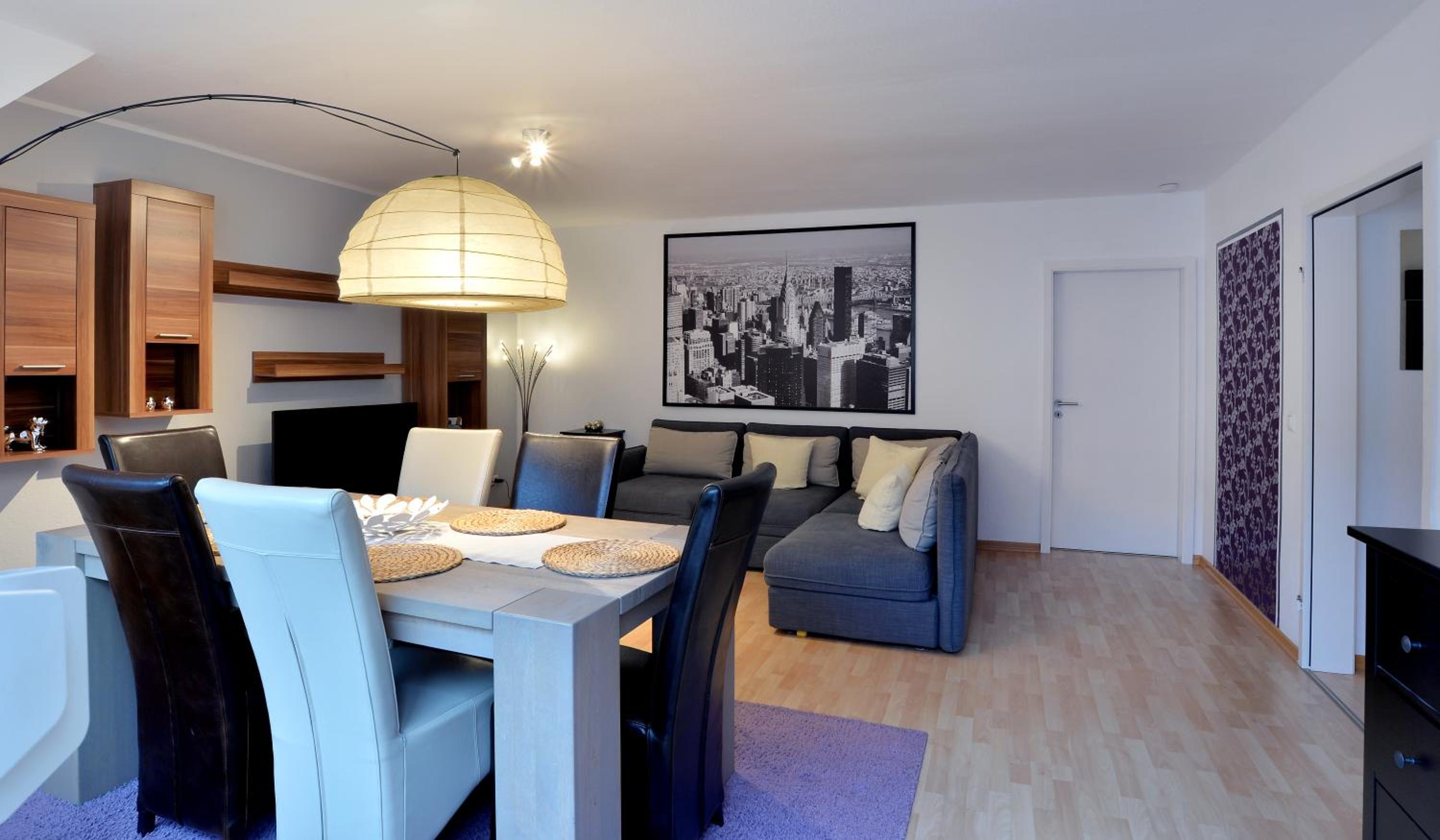 Two-Bedroom Apartment - Photo 11