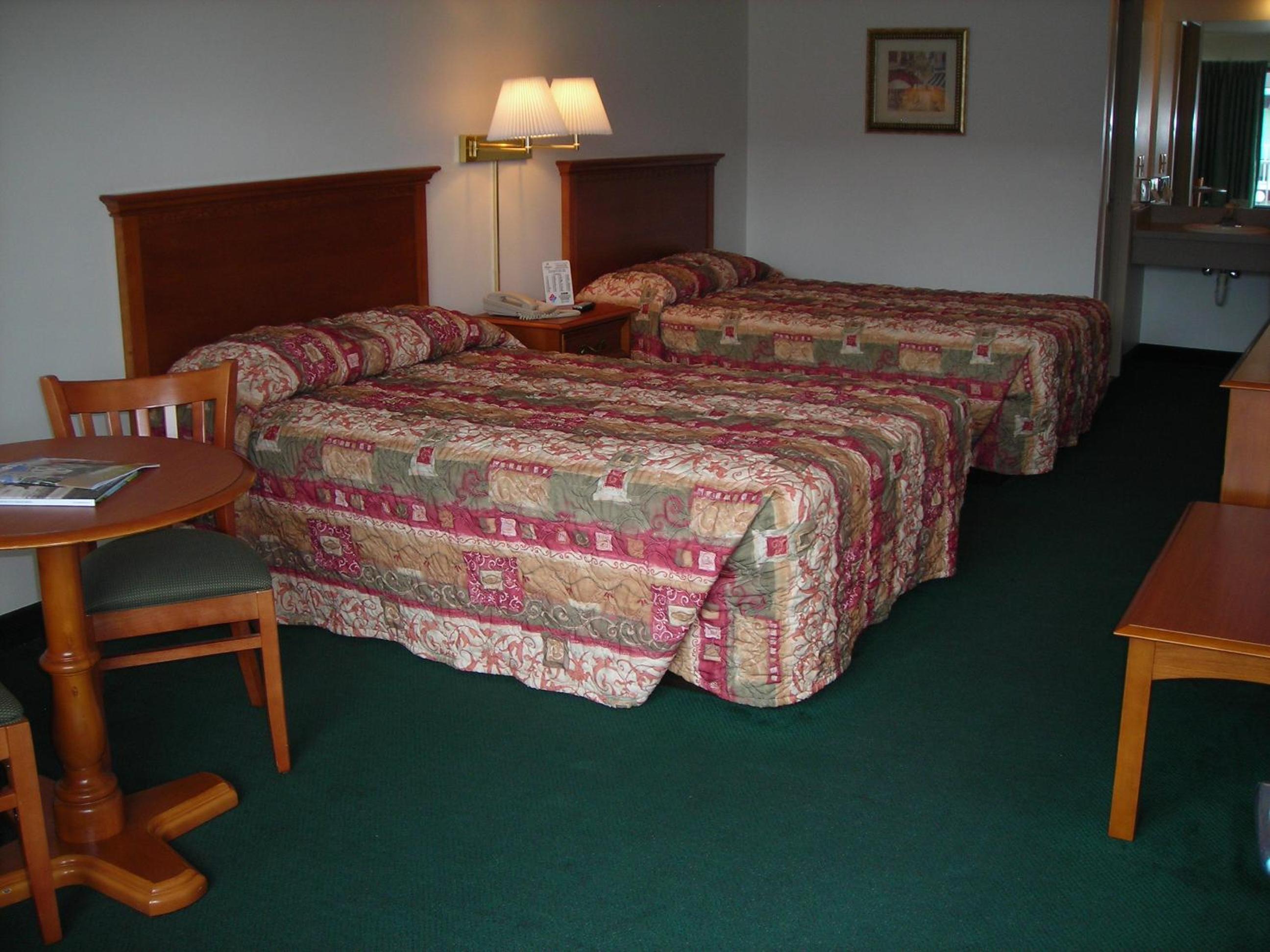 Deluxe Double Room with Two Double Beds - Photo 3