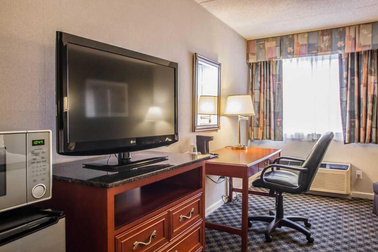 Standard Double Room with Two Double Beds - Photo 3