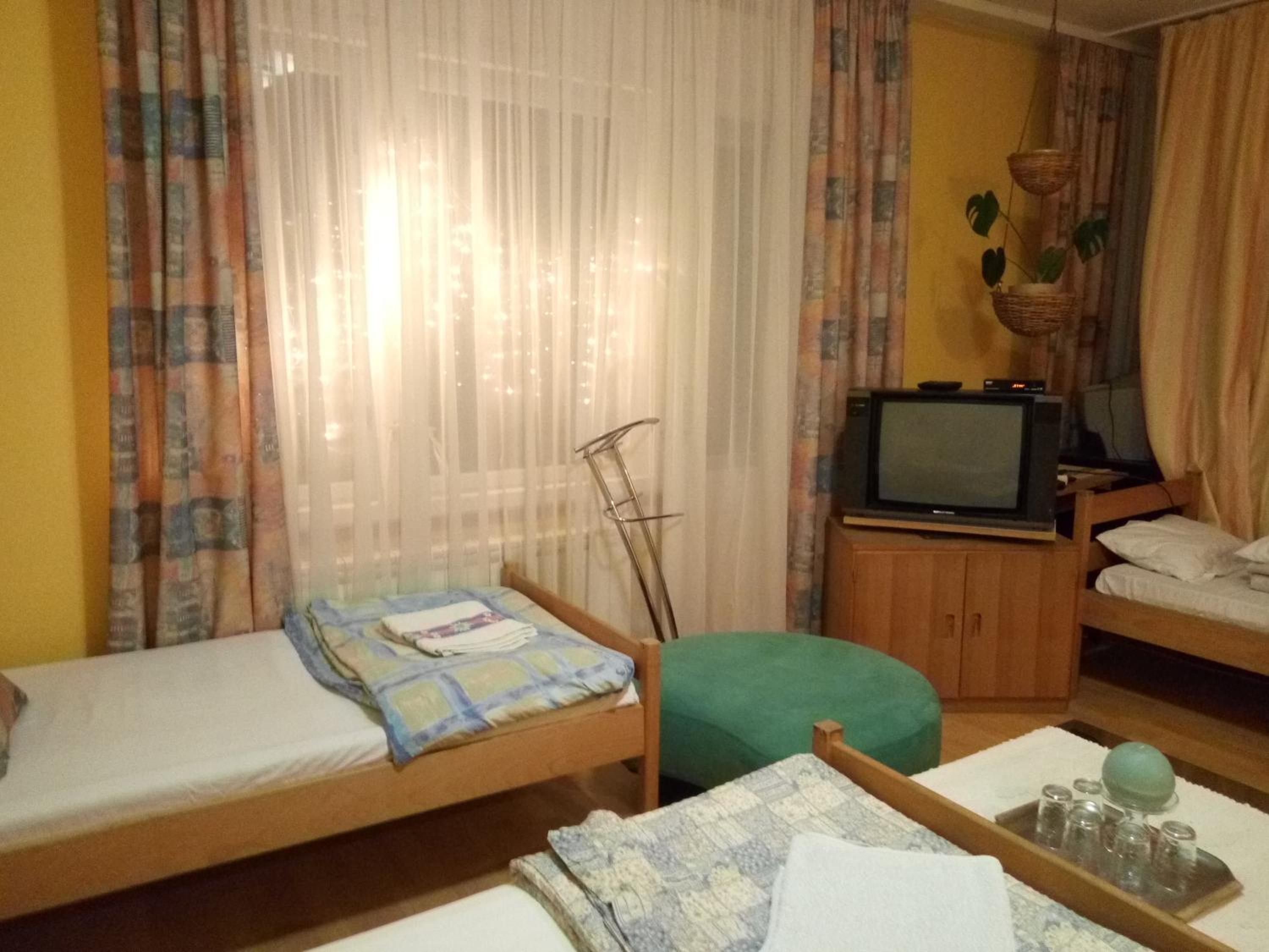 Quadruple Room with Private External Bathroom photo 3