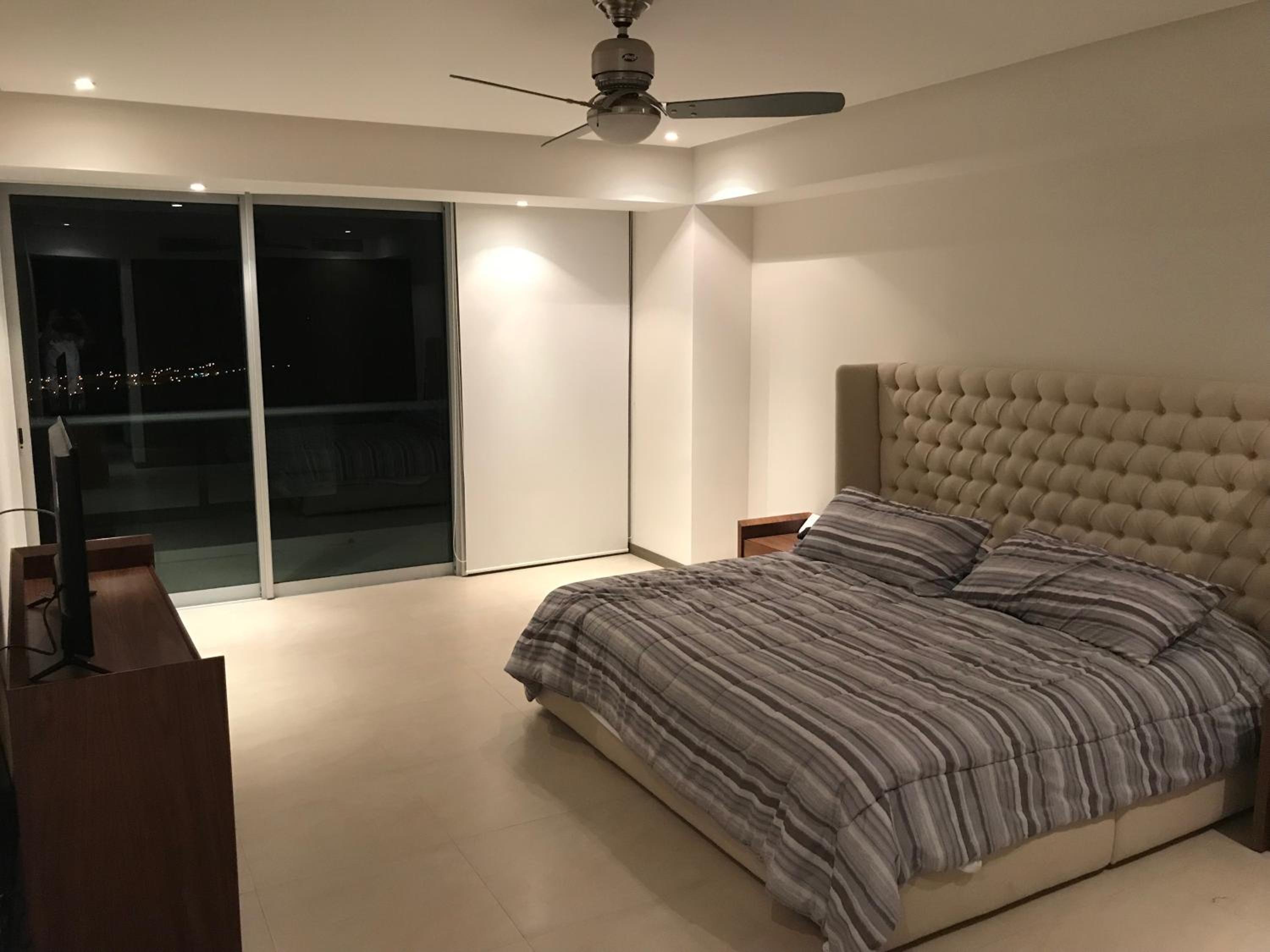 Three-Bedroom Apartment - Photo 22