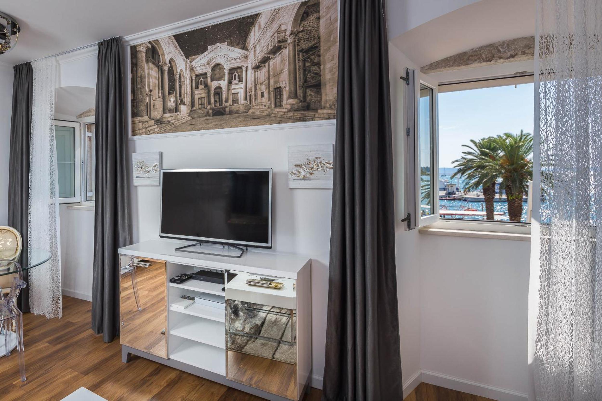 Apartment with Sea View