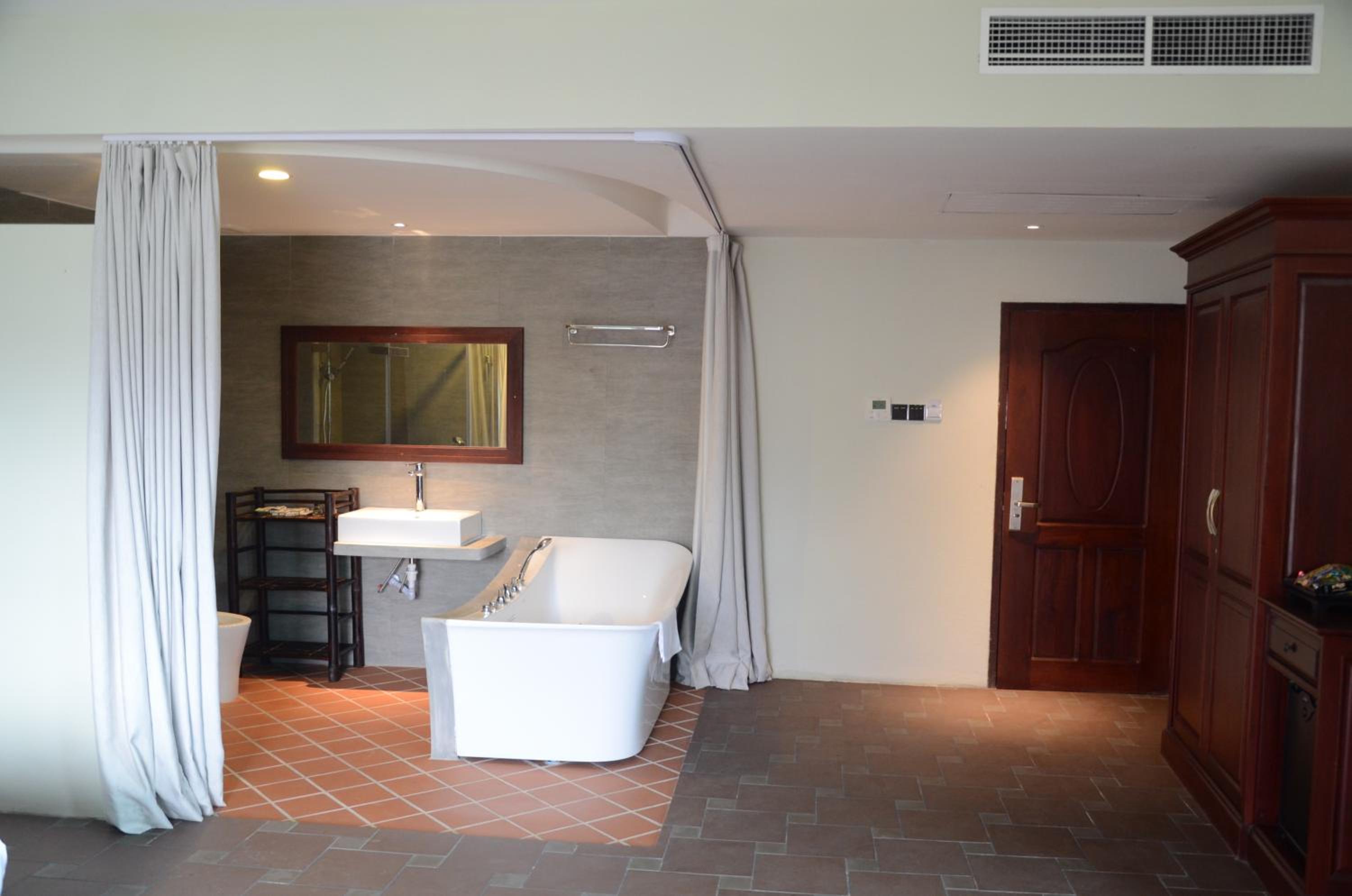 Deluxe Superior Room - Photo 14