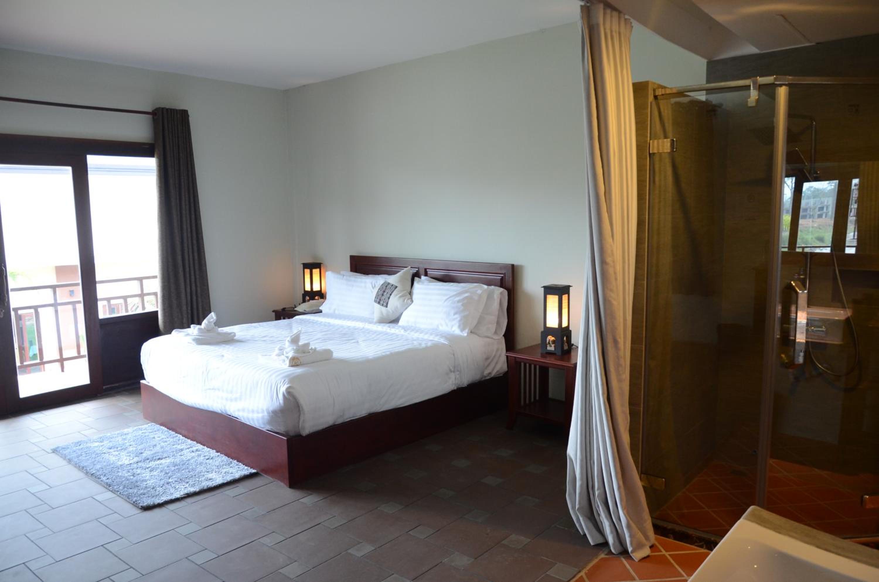 Deluxe Superior Room - Photo 7