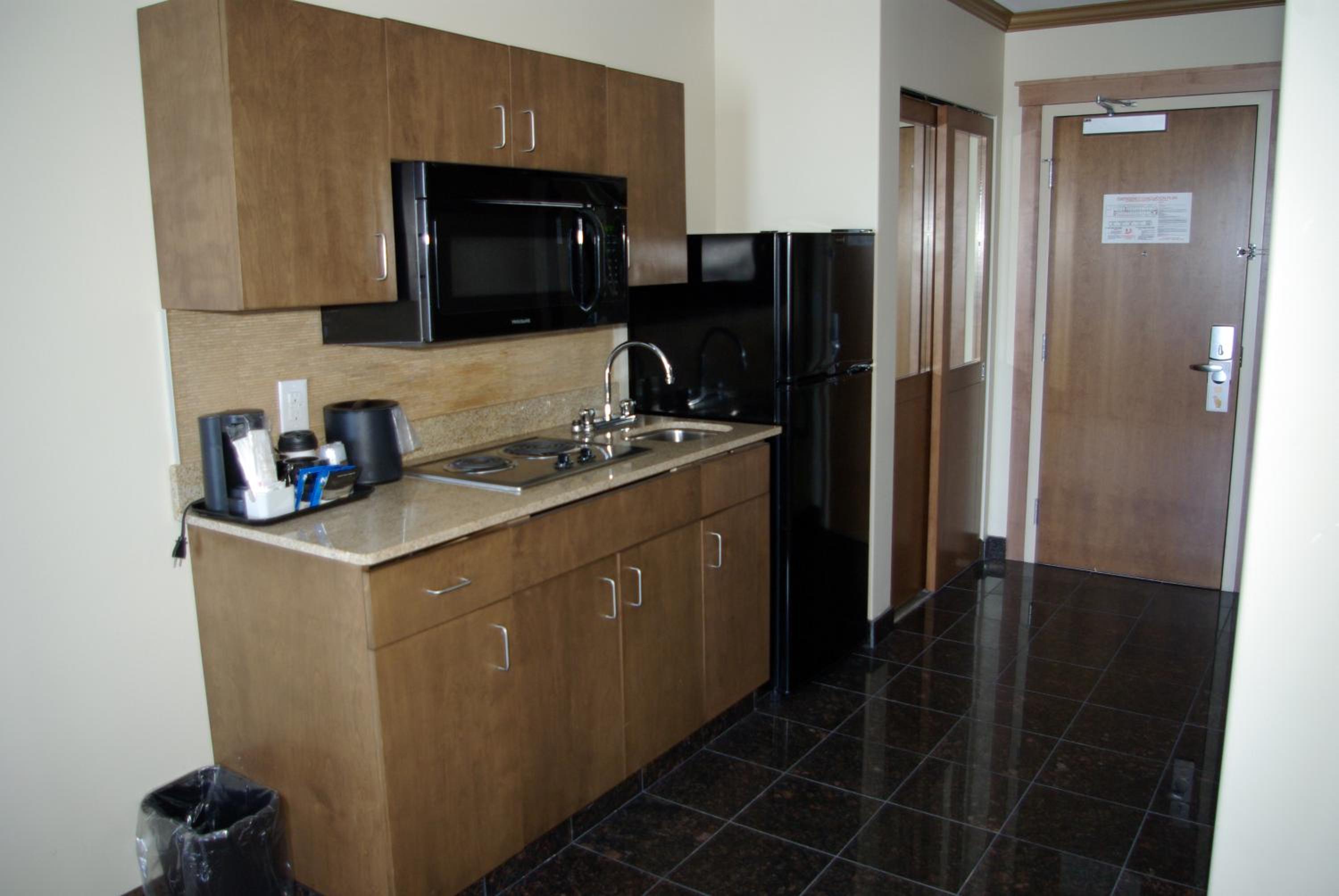 King Suite With Sofa Bed - Non-Smoking