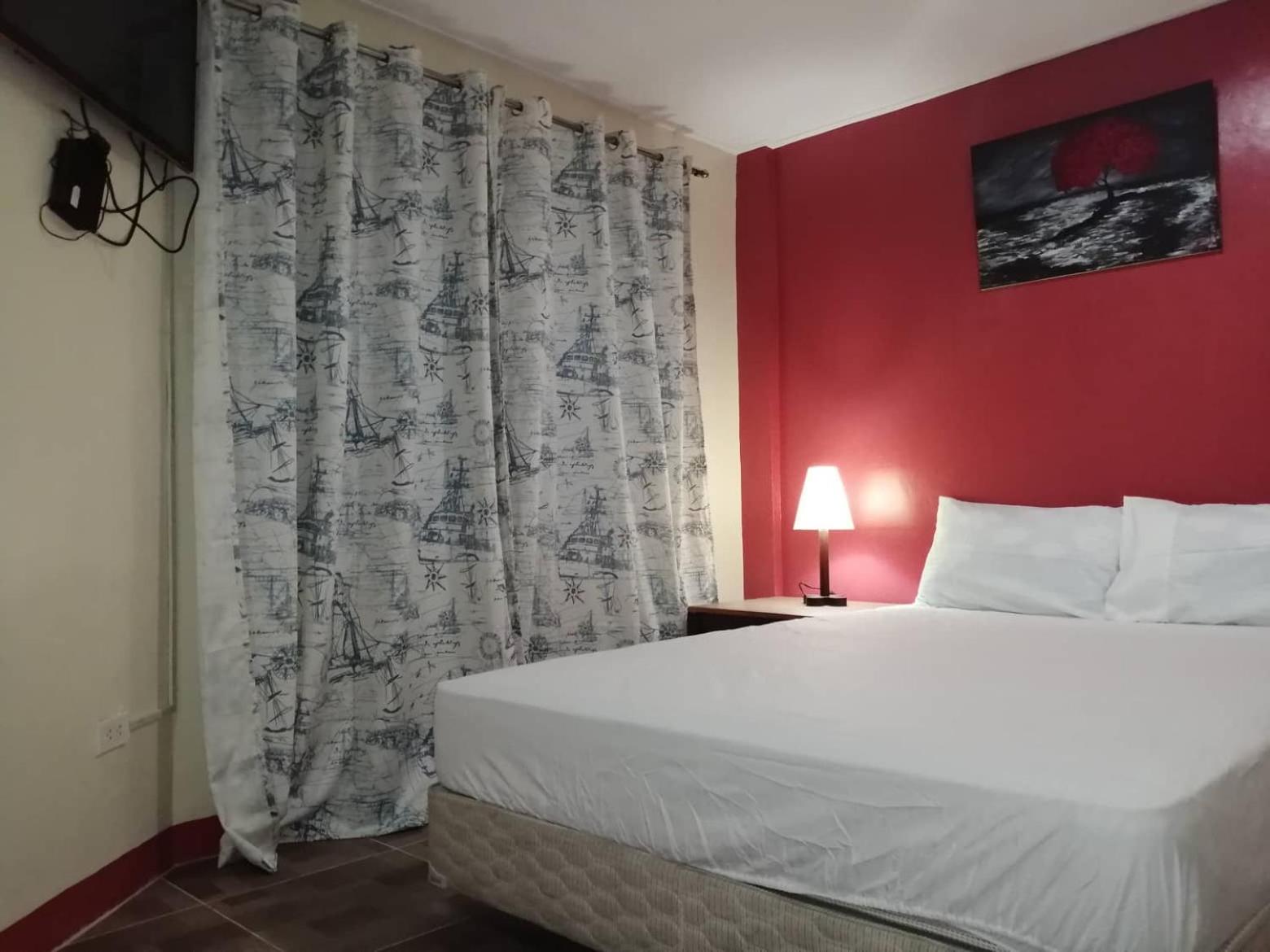 Budget Double Room - Photo 1