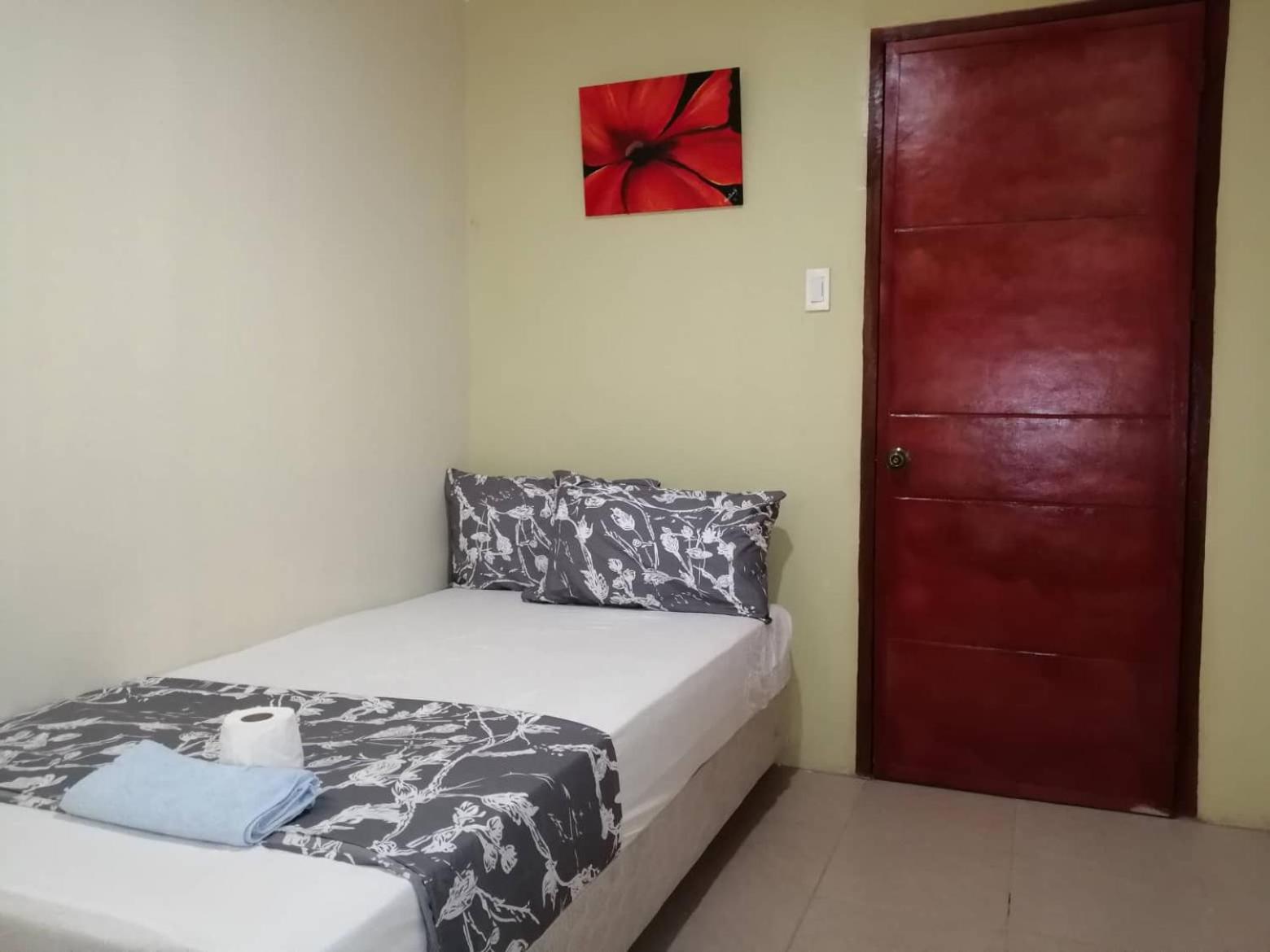 Budget Single Room photo 3