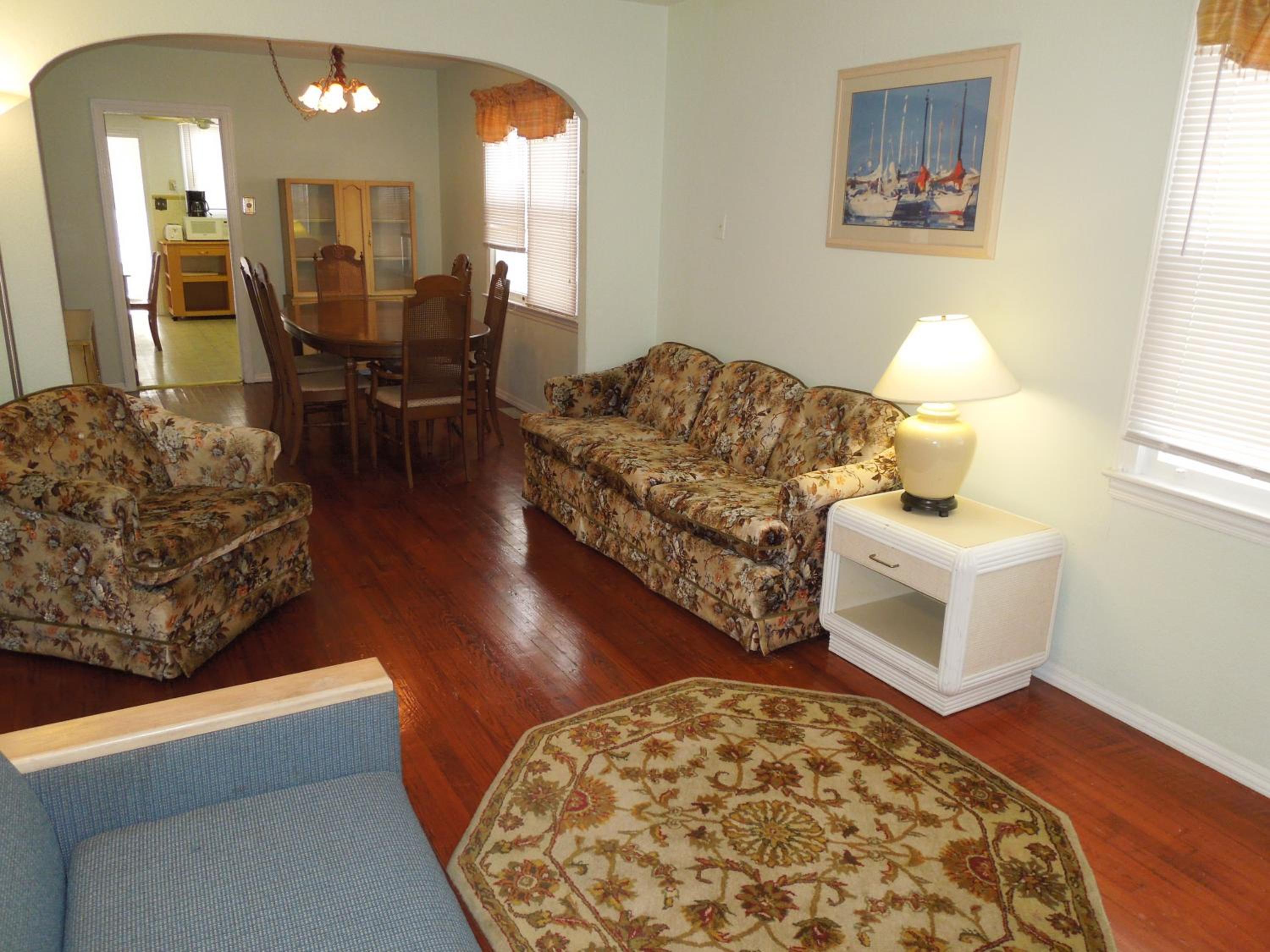 Three-Bedroom Apartment (8 Adults)
