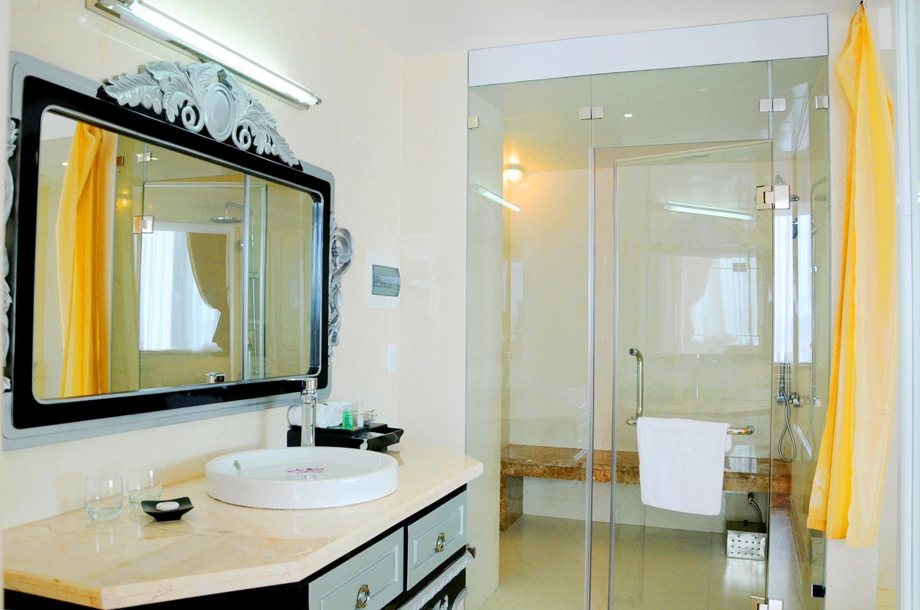 King Suite photo 3