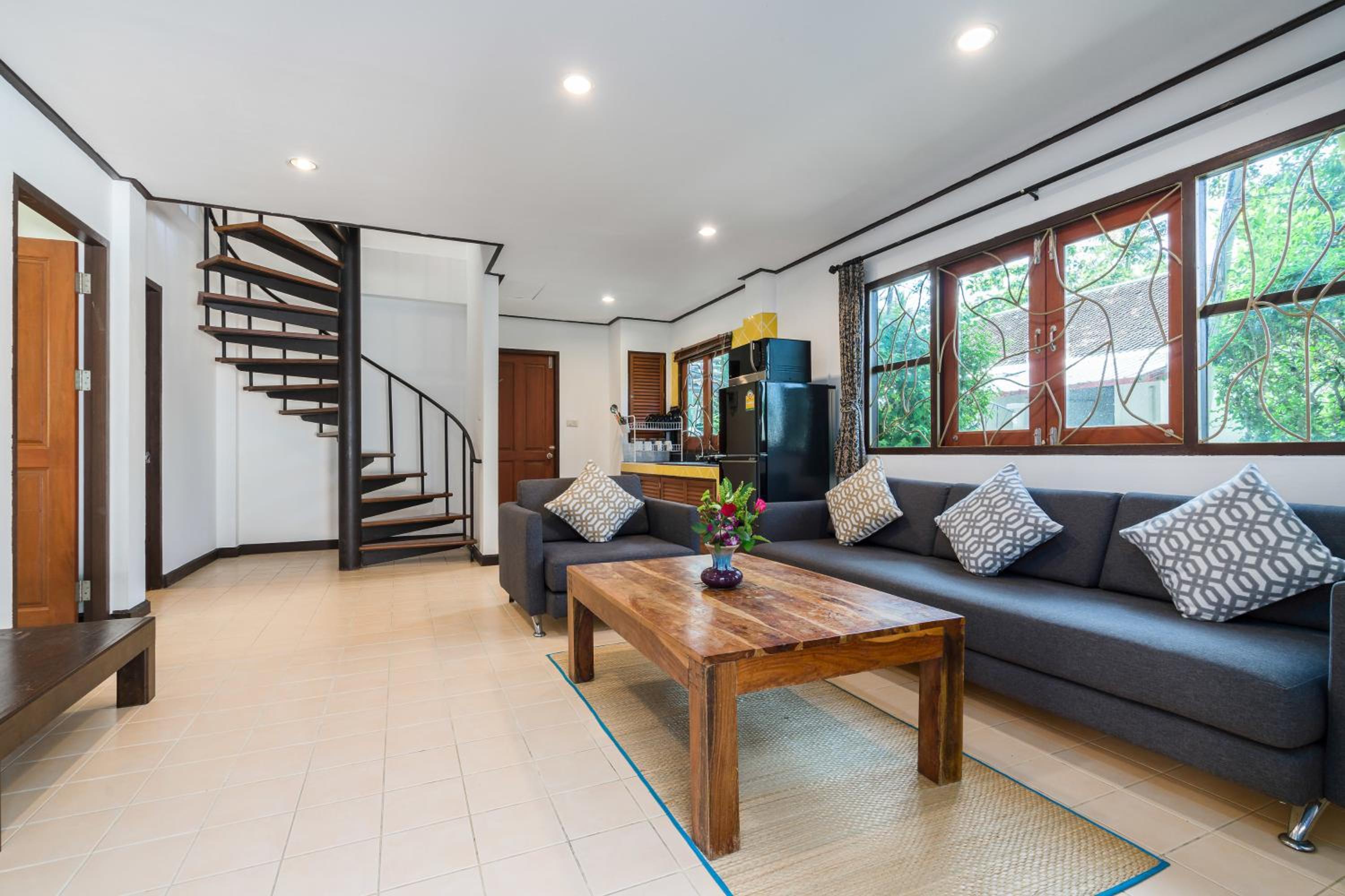 Villa con 2 Camere da Letto e Vista Lago 