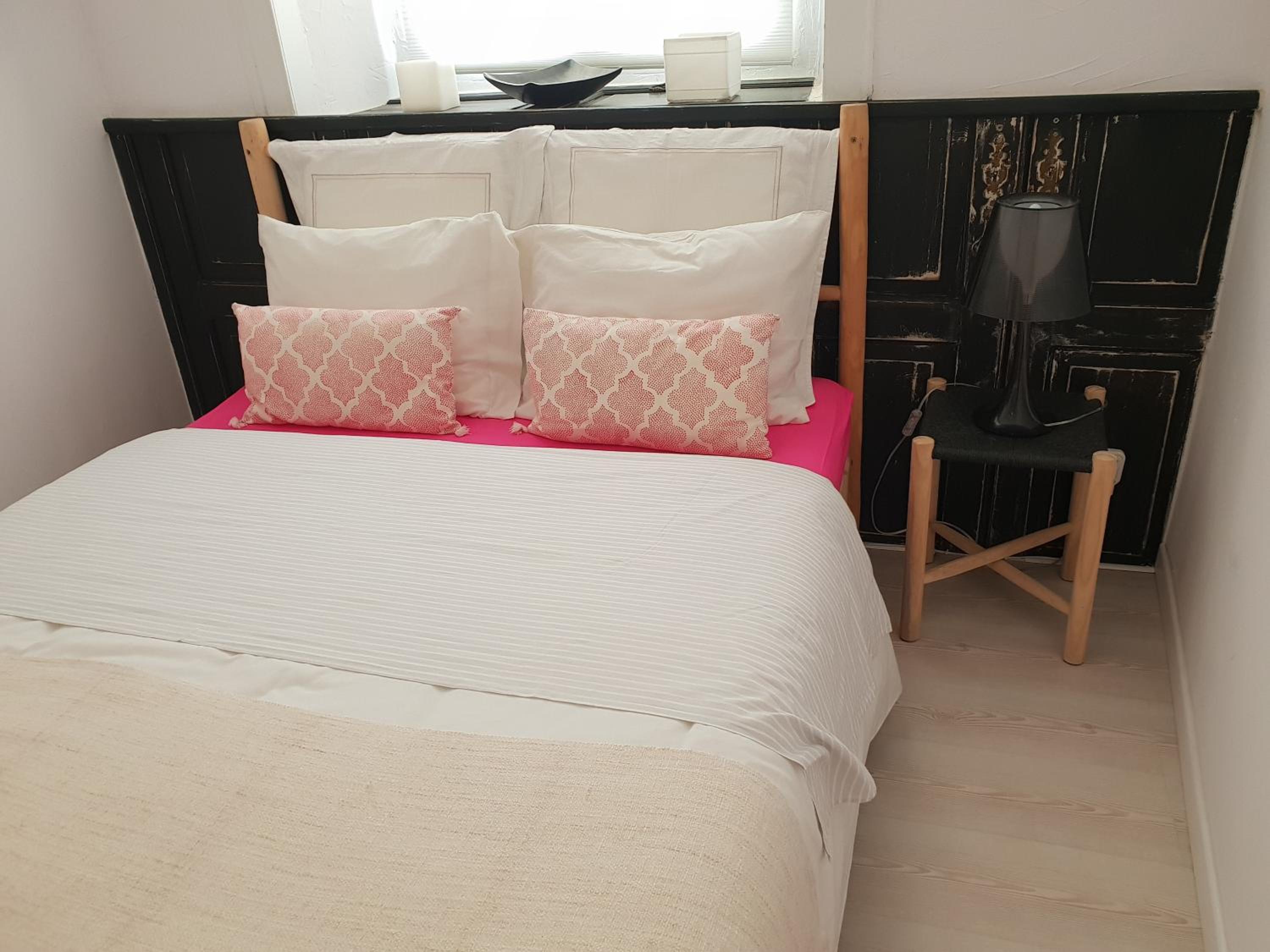 Double Room with Private External Bathroom photo 1