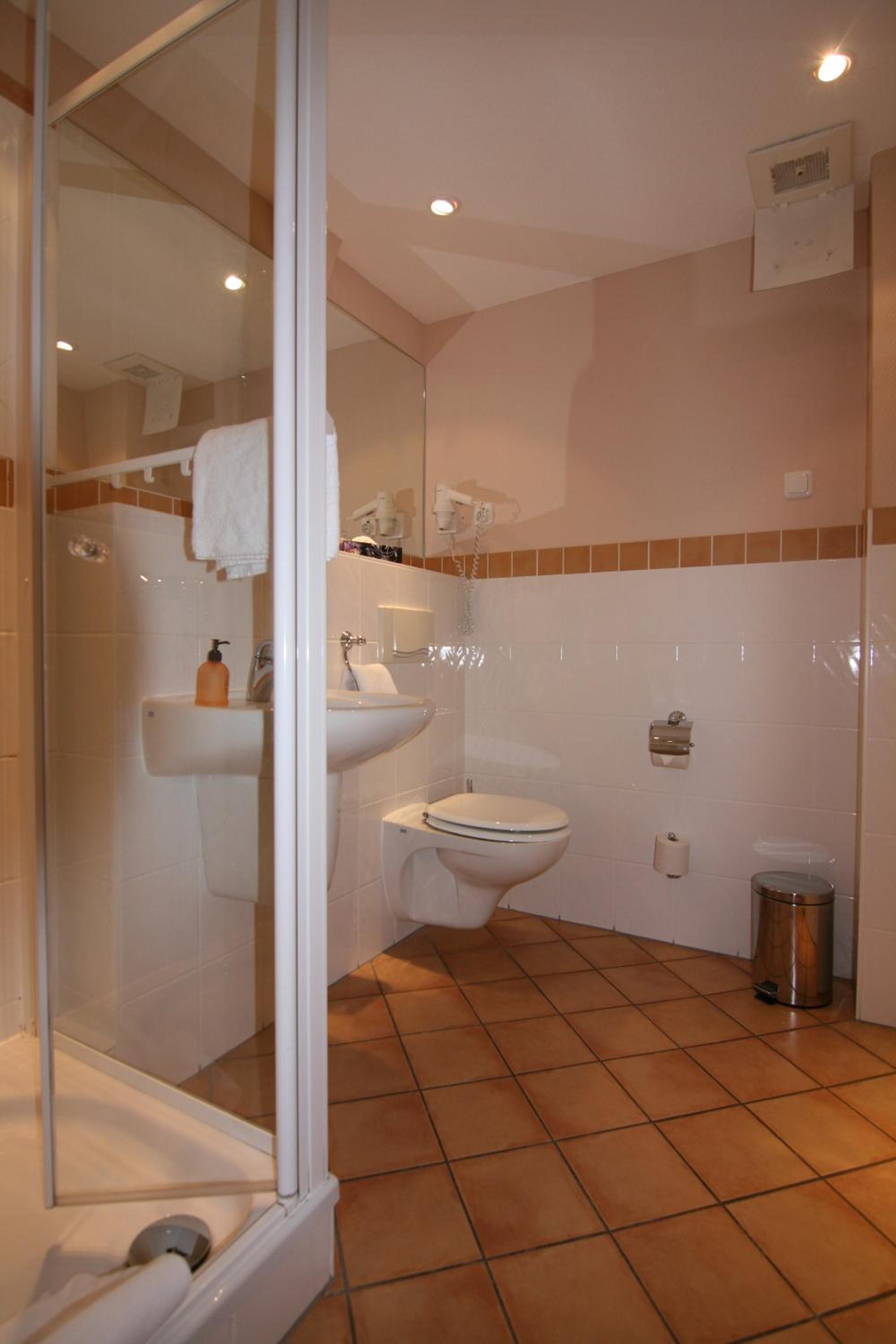 Comfort Double Room with Balcony photo 2