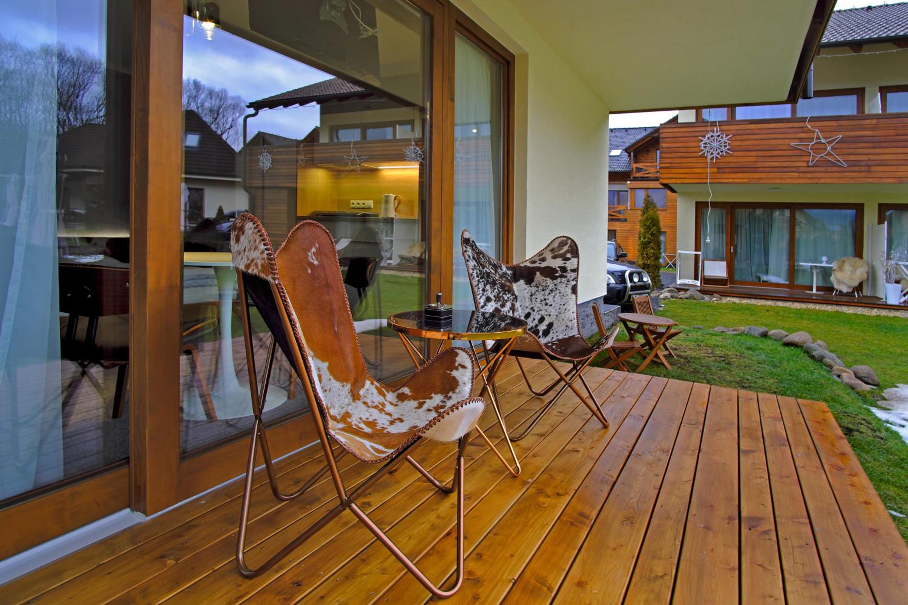 Apartment with Terrace photo 2