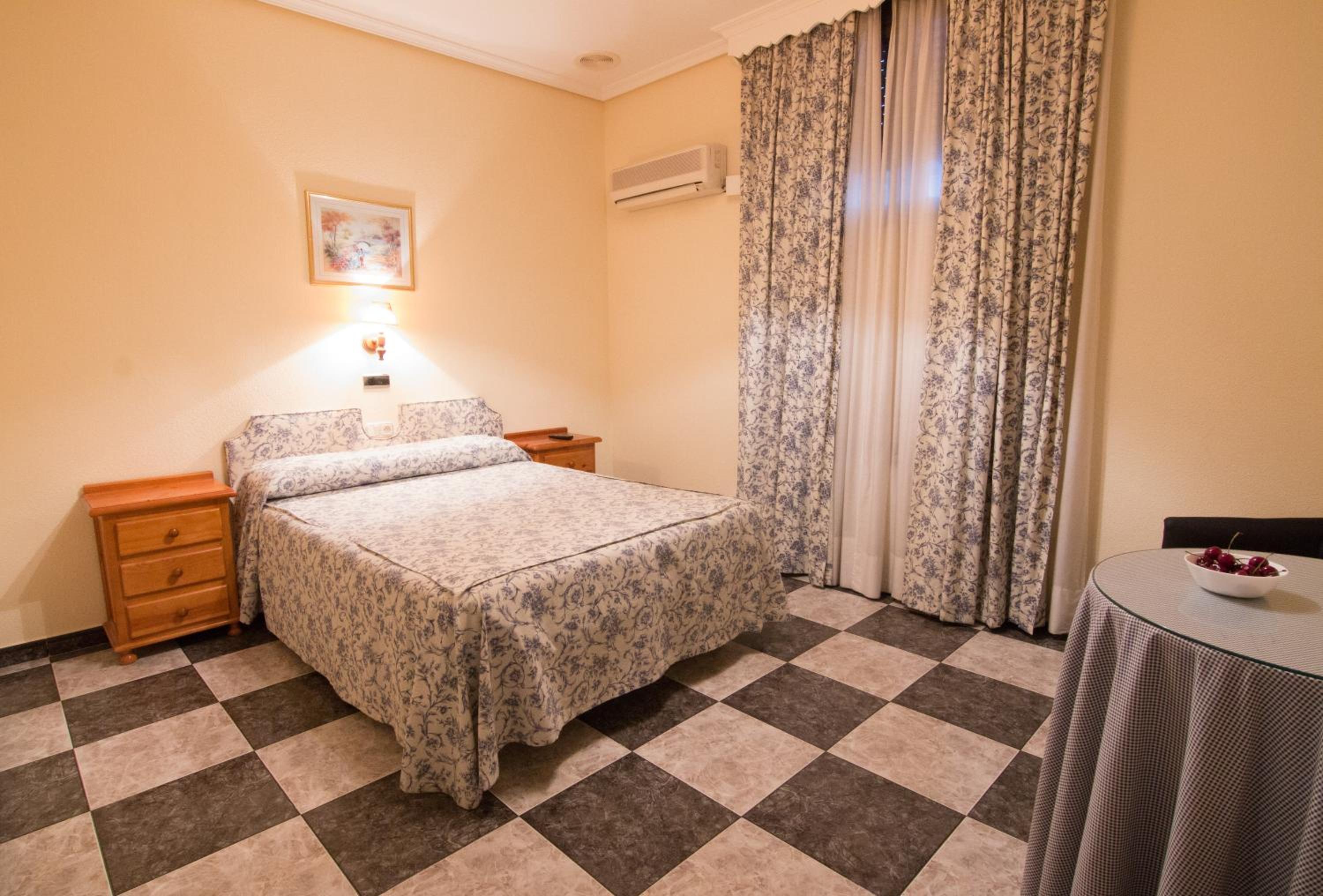 Double Room - Photo 1