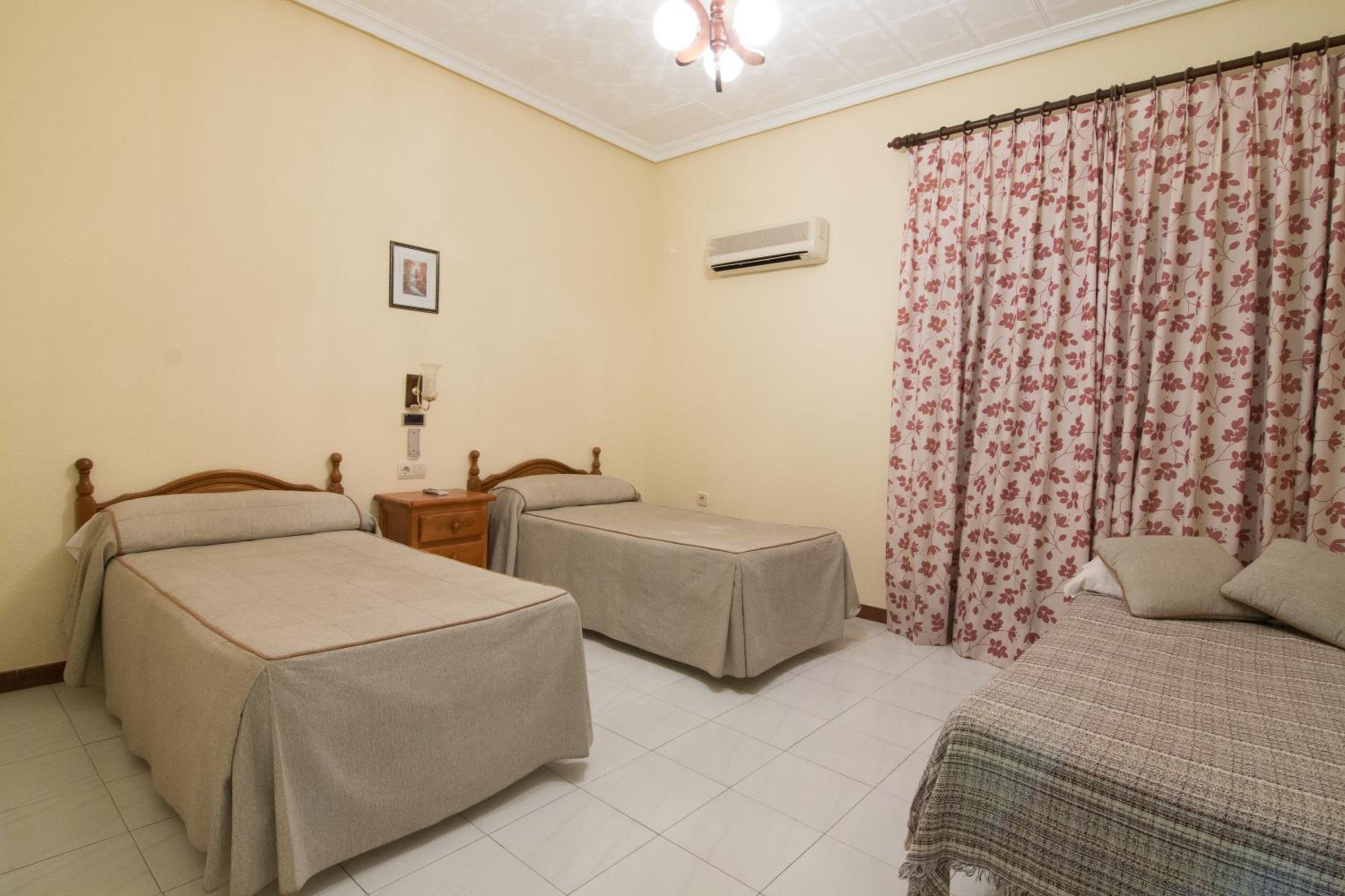 Triple Room - Photo 3