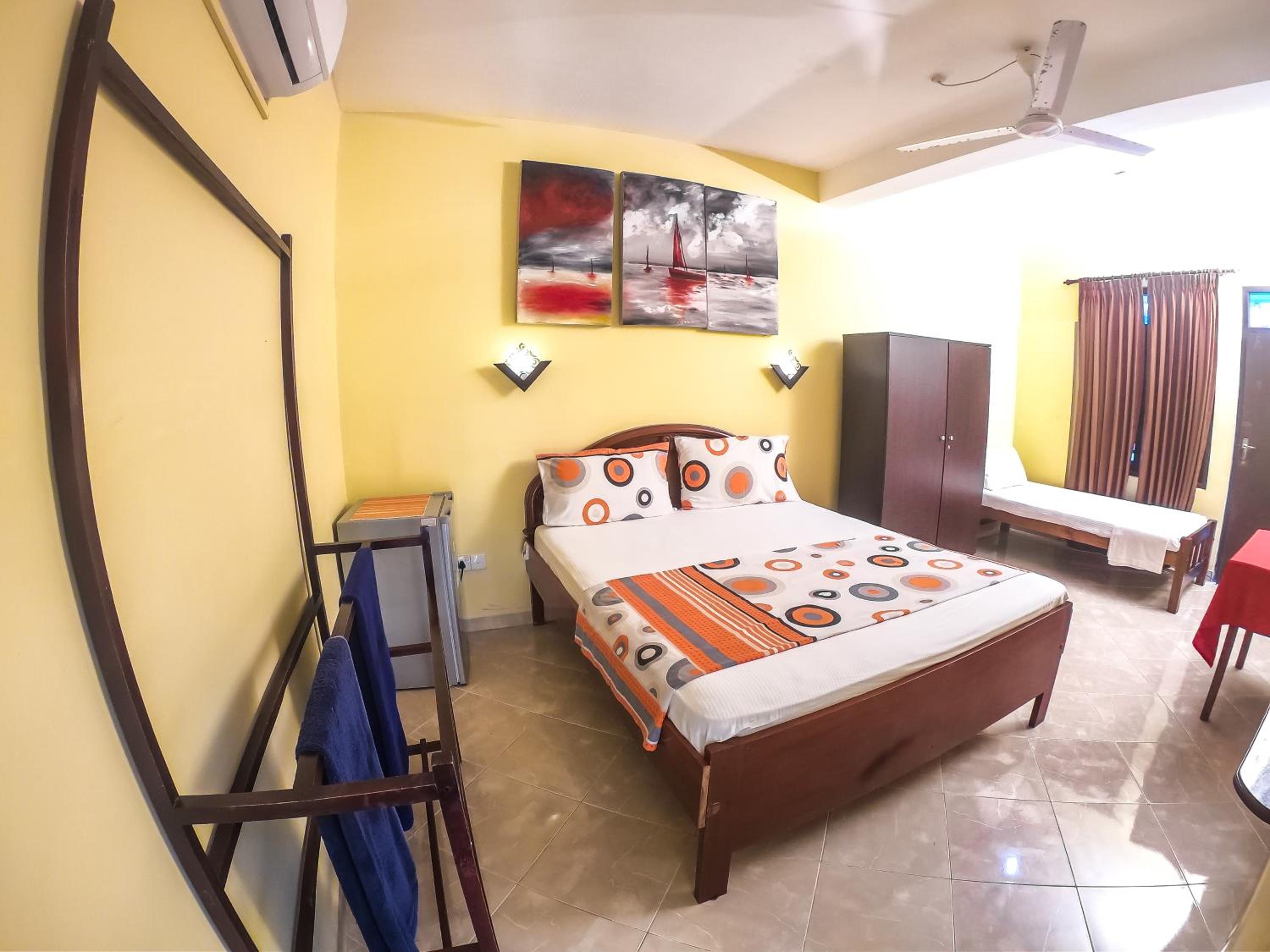Standard Triple Room photo 2